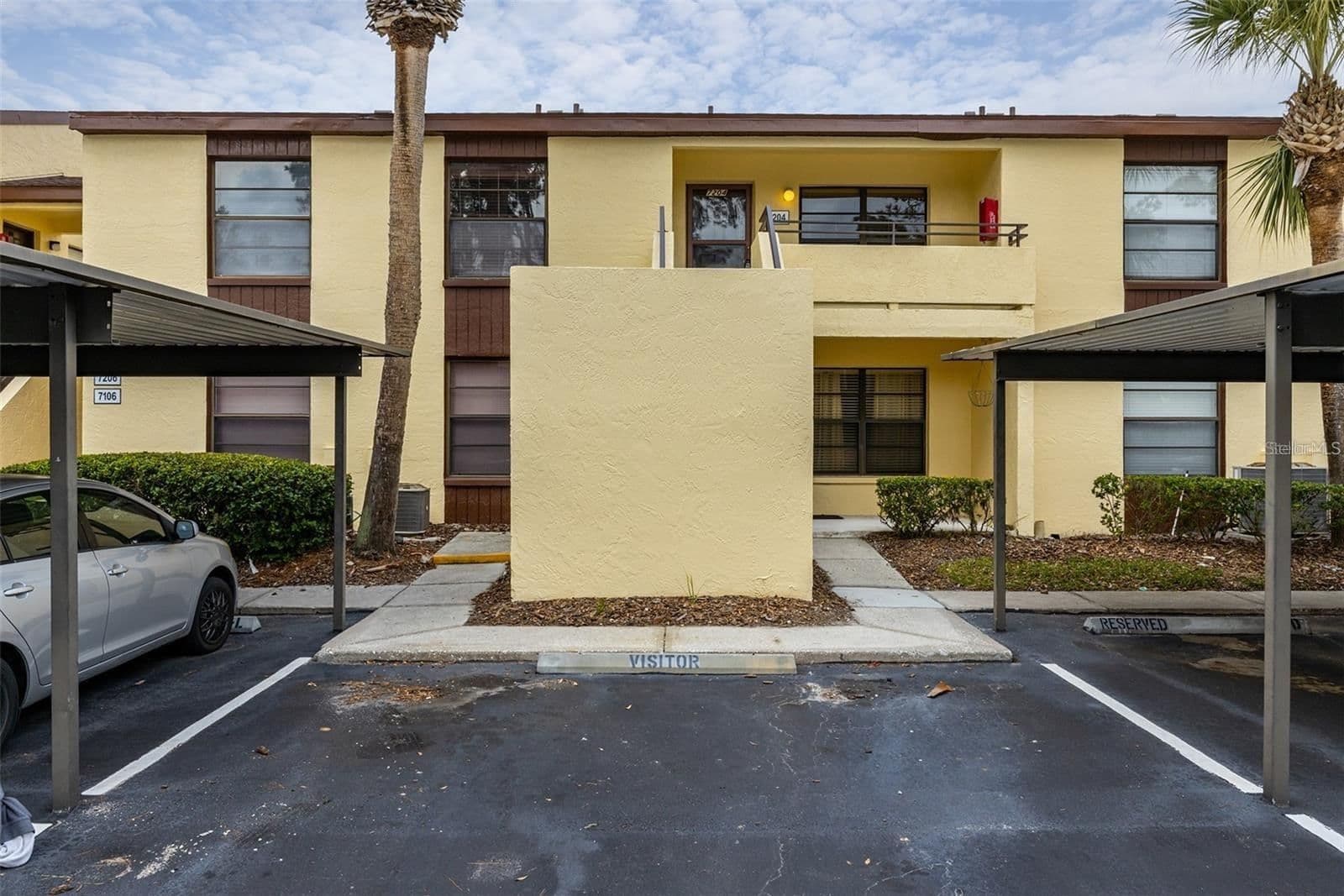 13608 VILLAGE