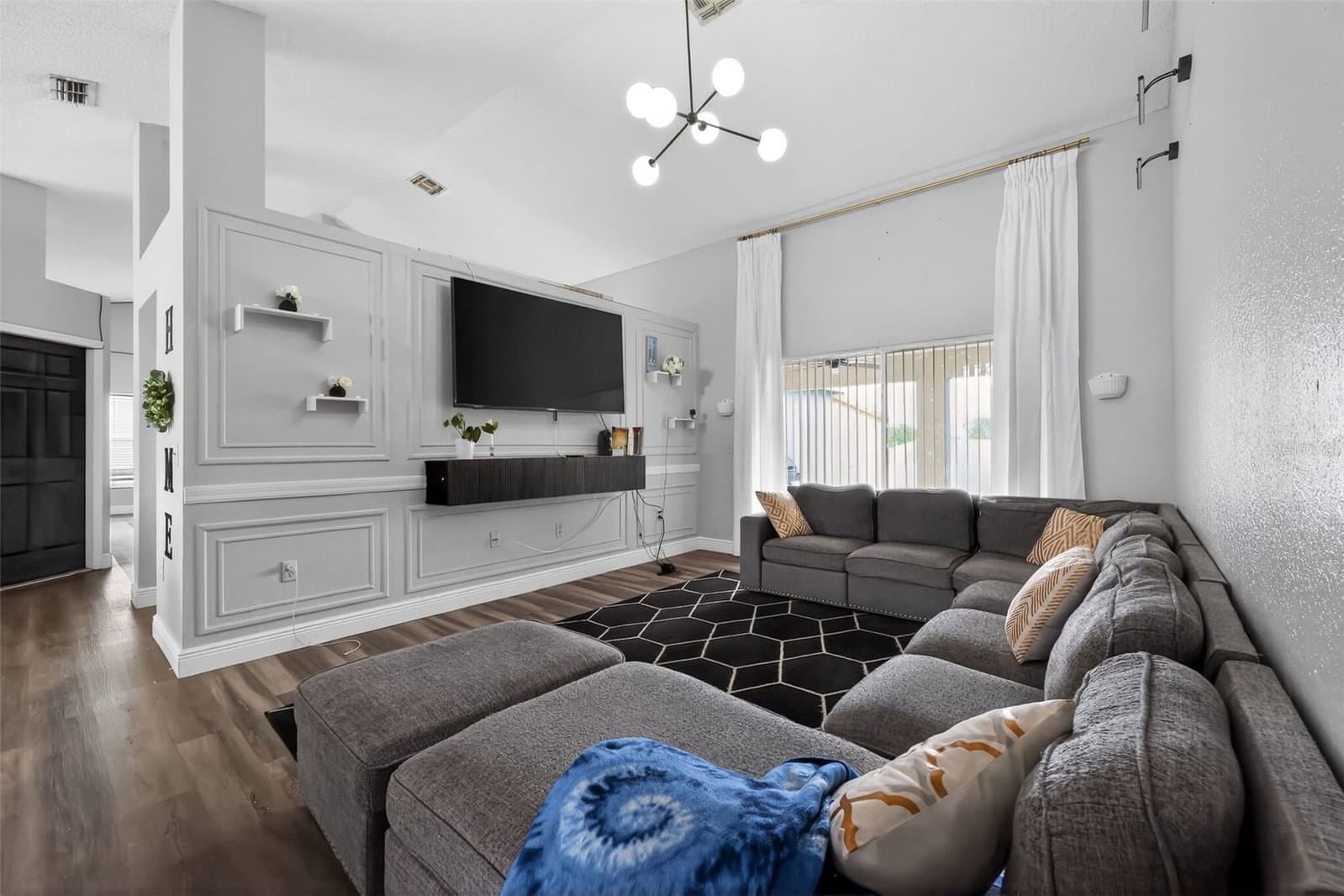 7938 ASHLEY POINTE
