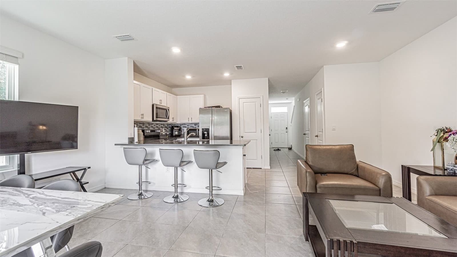 6358 SOPHIE OAKS