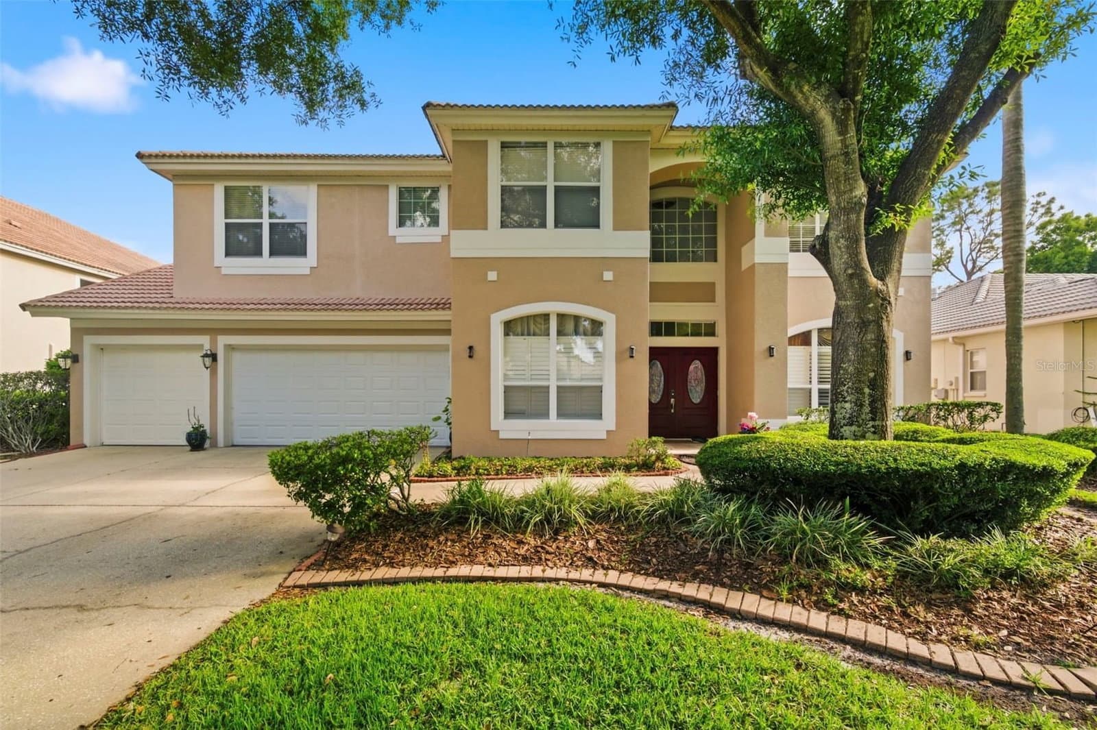 9207 MEADOW LANE