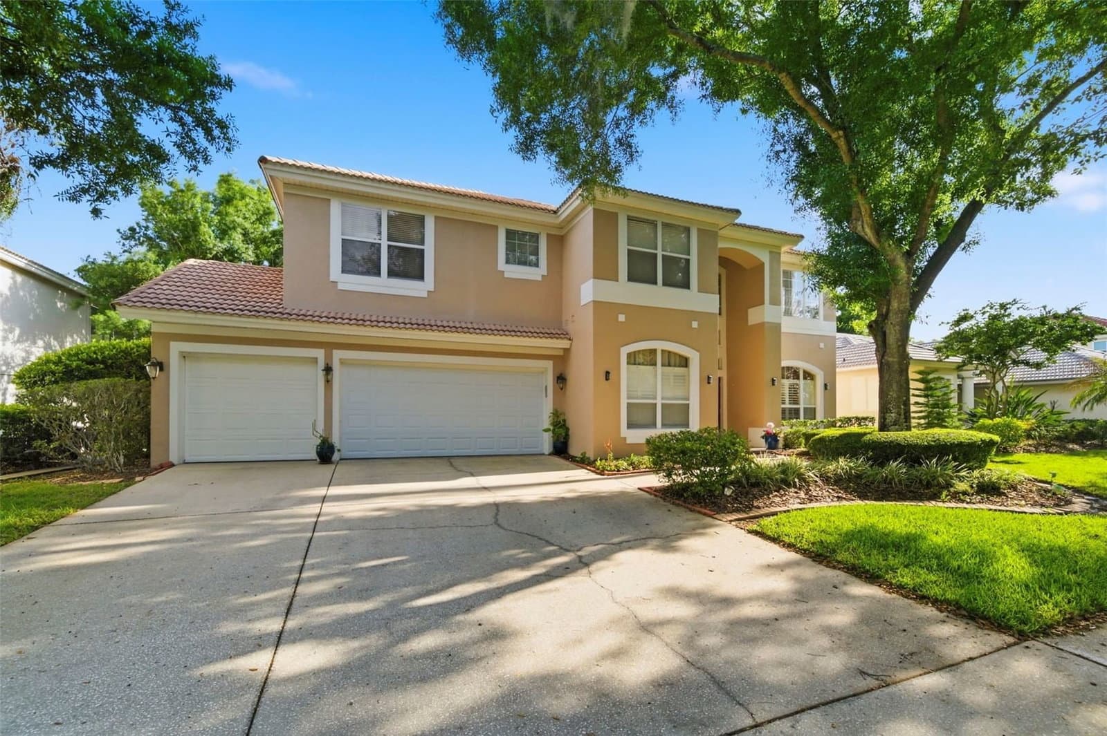 9207 MEADOW LANE