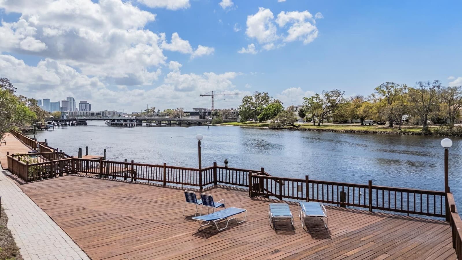 2780 RIVERSIDE