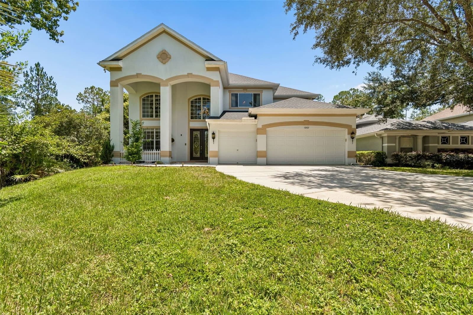 10102 DEERCLIFF