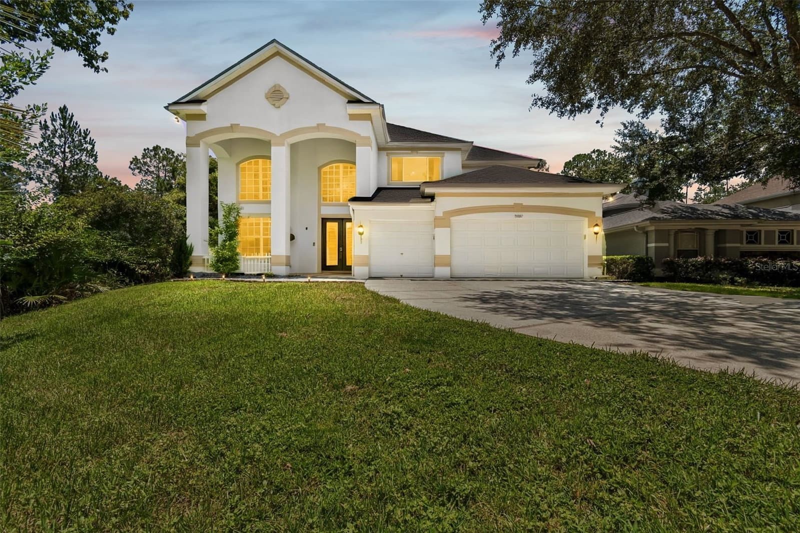 10102 DEERCLIFF
