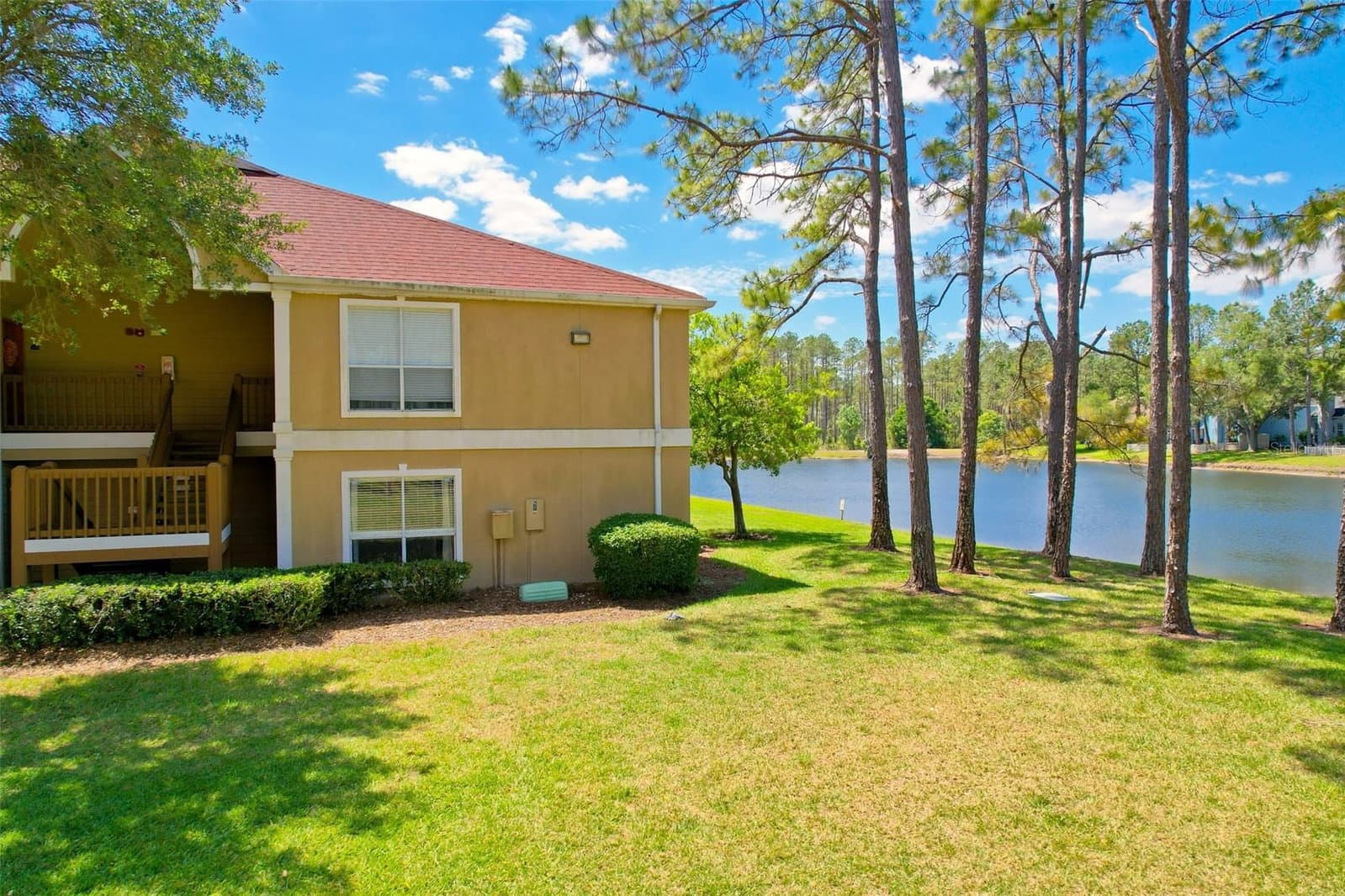 9481 HIGHLAND OAK