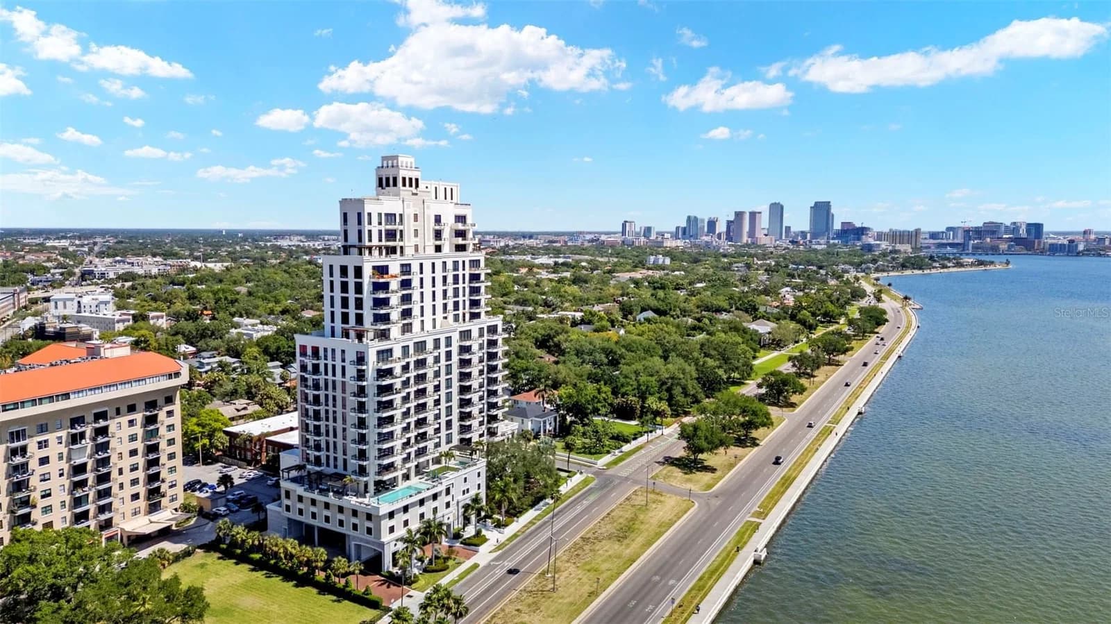 2103 BAYSHORE Boulevard #703