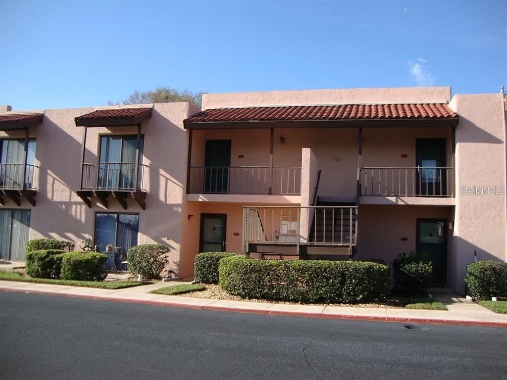 215 LA CASA