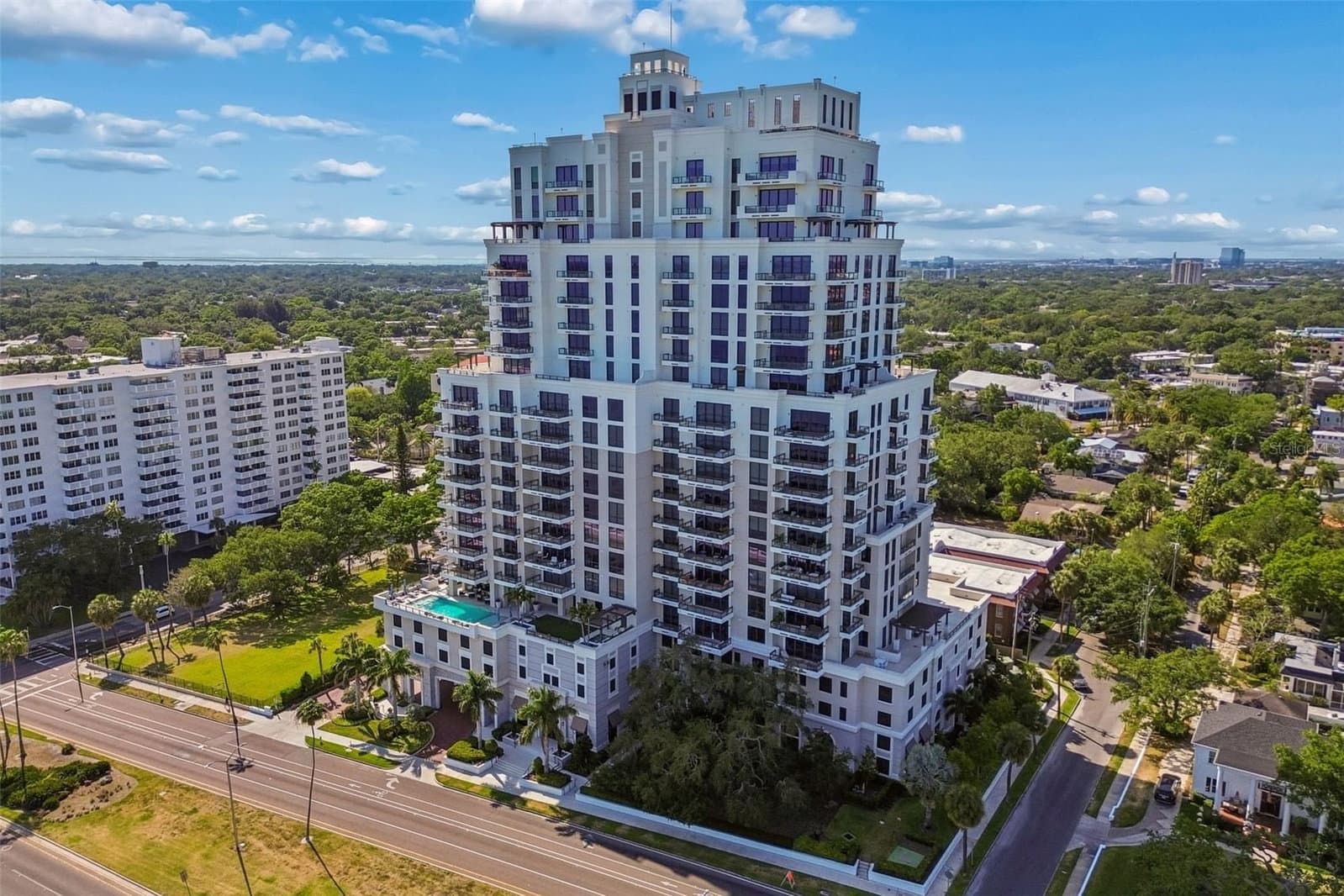 2103 BAYSHORE