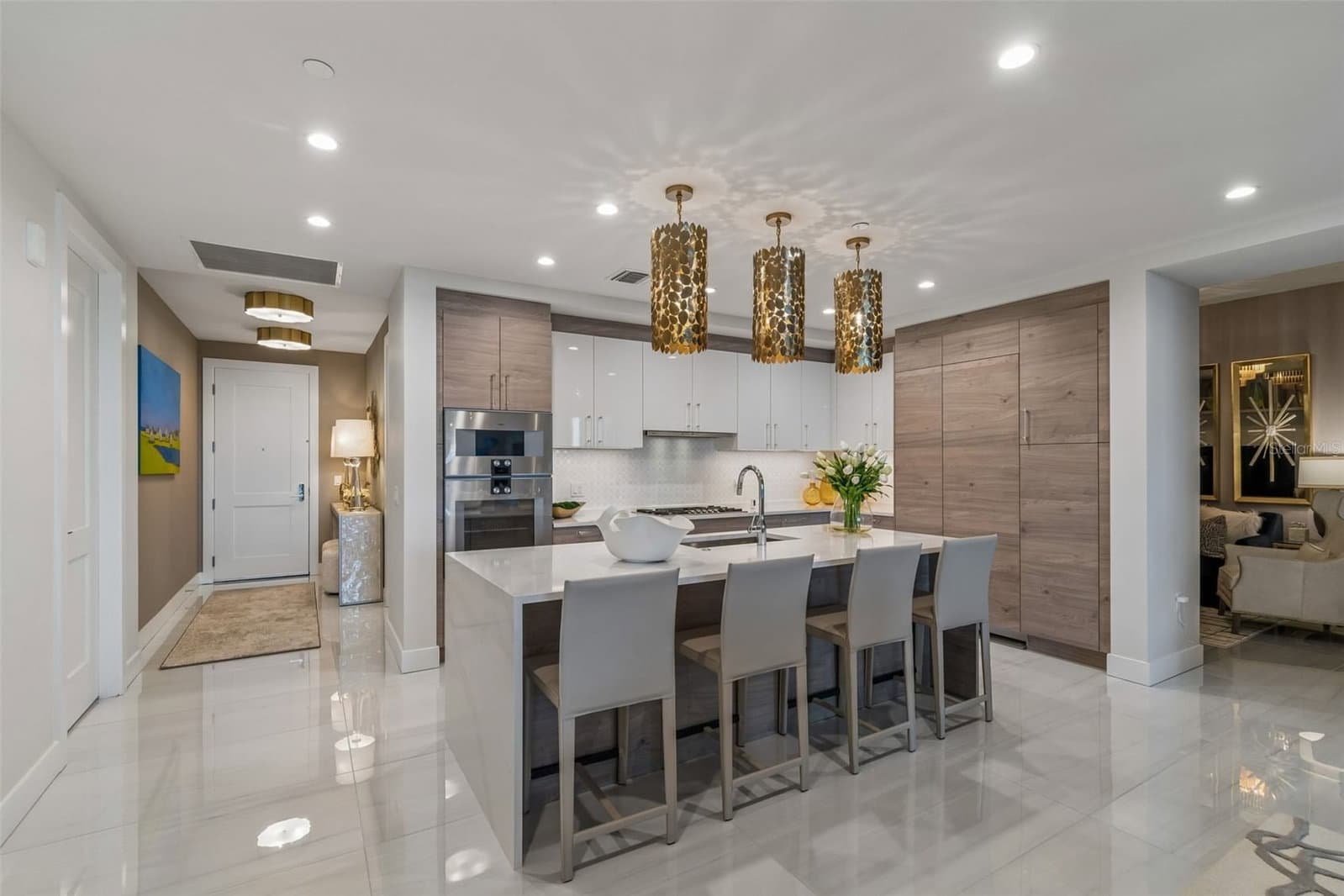 2103 BAYSHORE