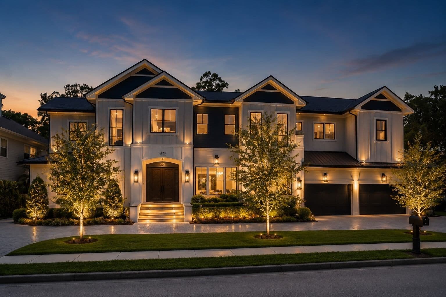 4402 BEACH PARK