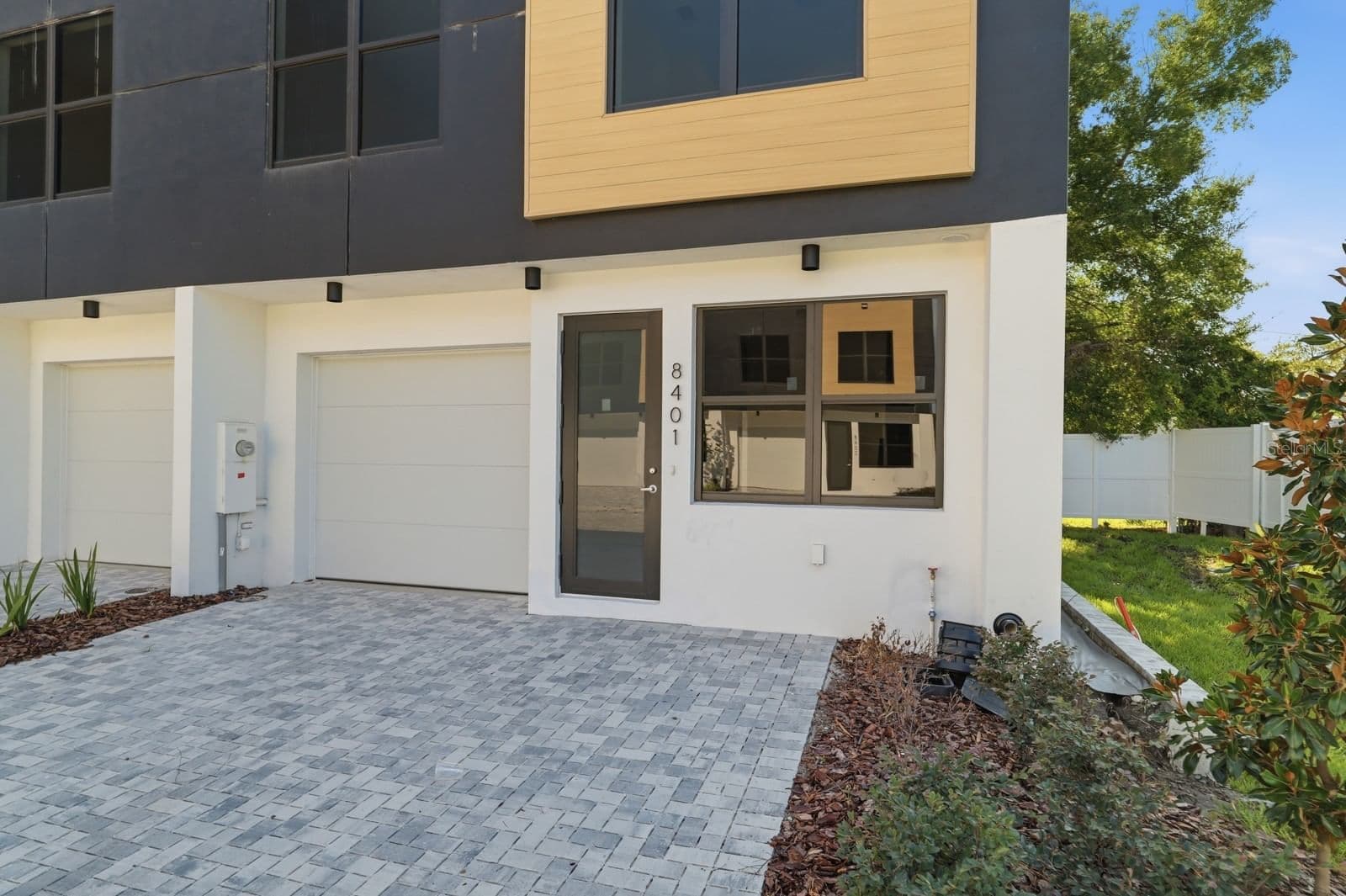 8401 MODANO