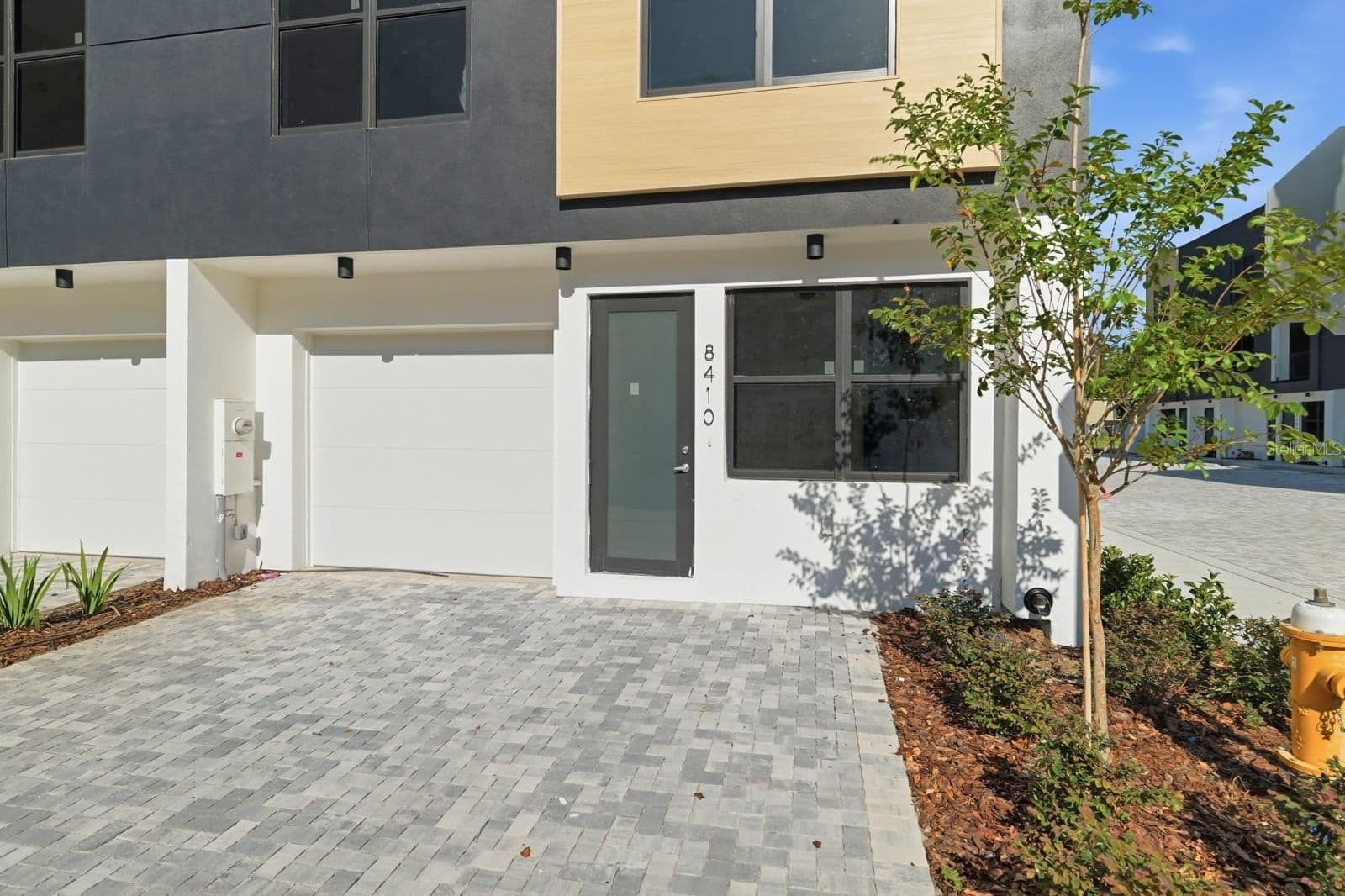 8401 MODANO