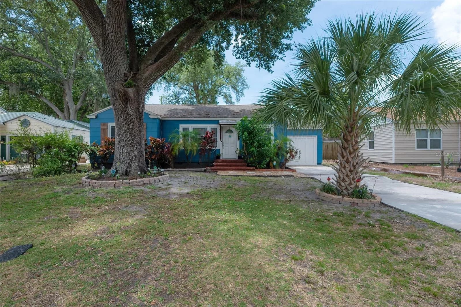 912 CORNELIUS Avenue