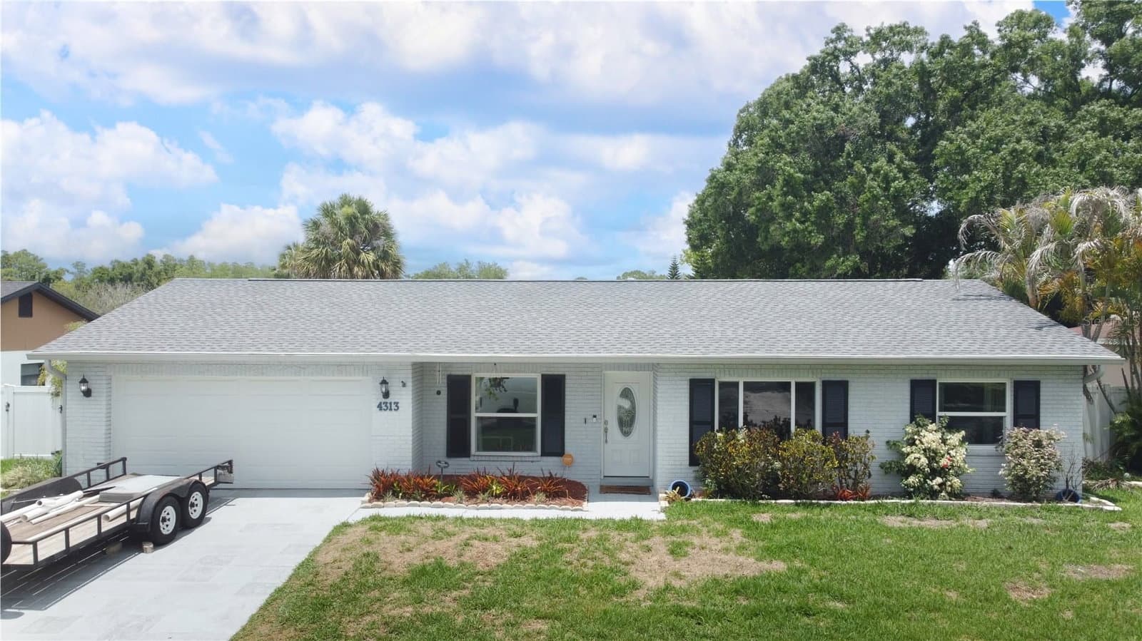 4313 HOLLOW HILL