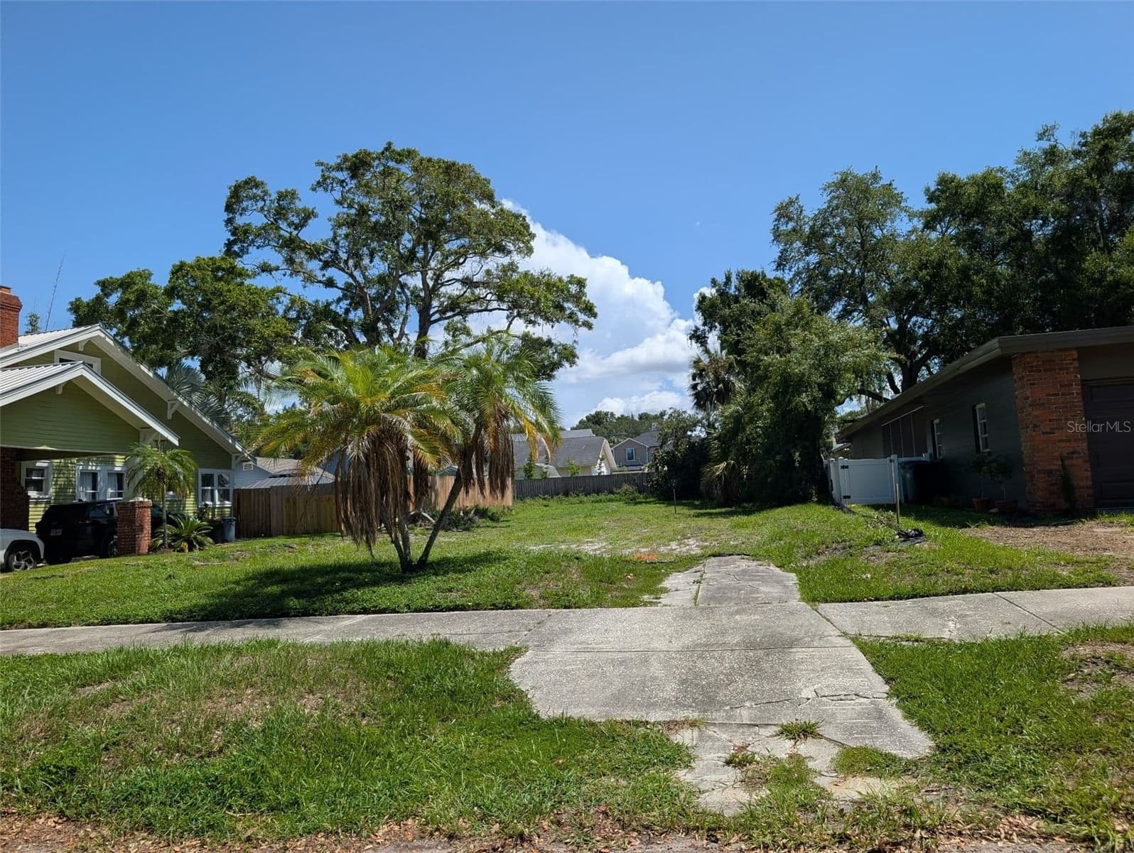 2725 RIDGEWOOD