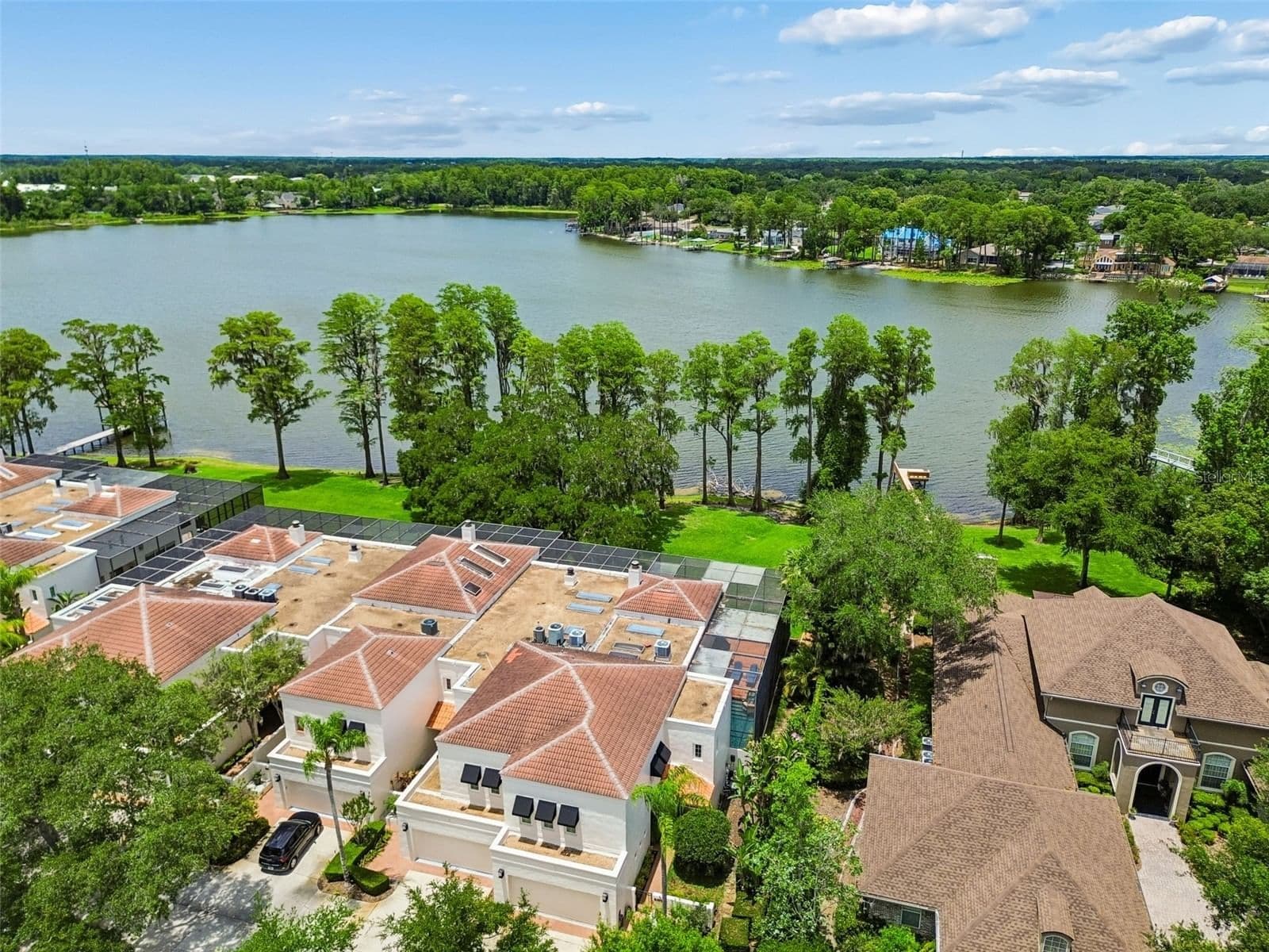 3133 LAKE ELLEN