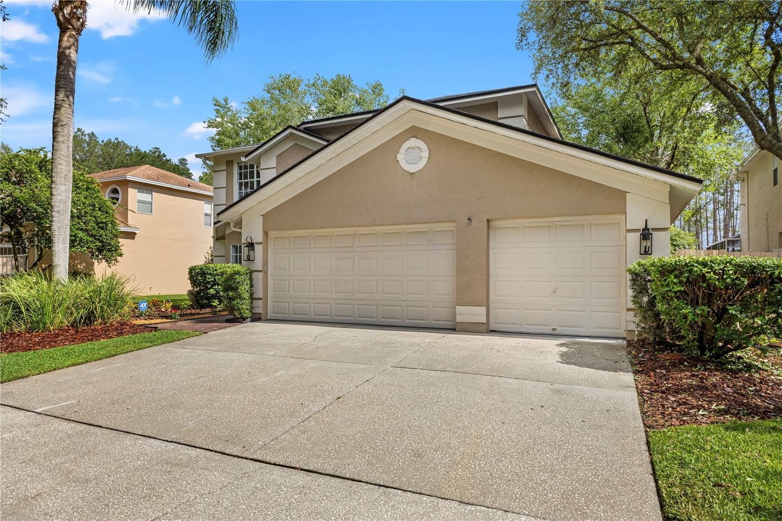 9307 POPLAR CREEK