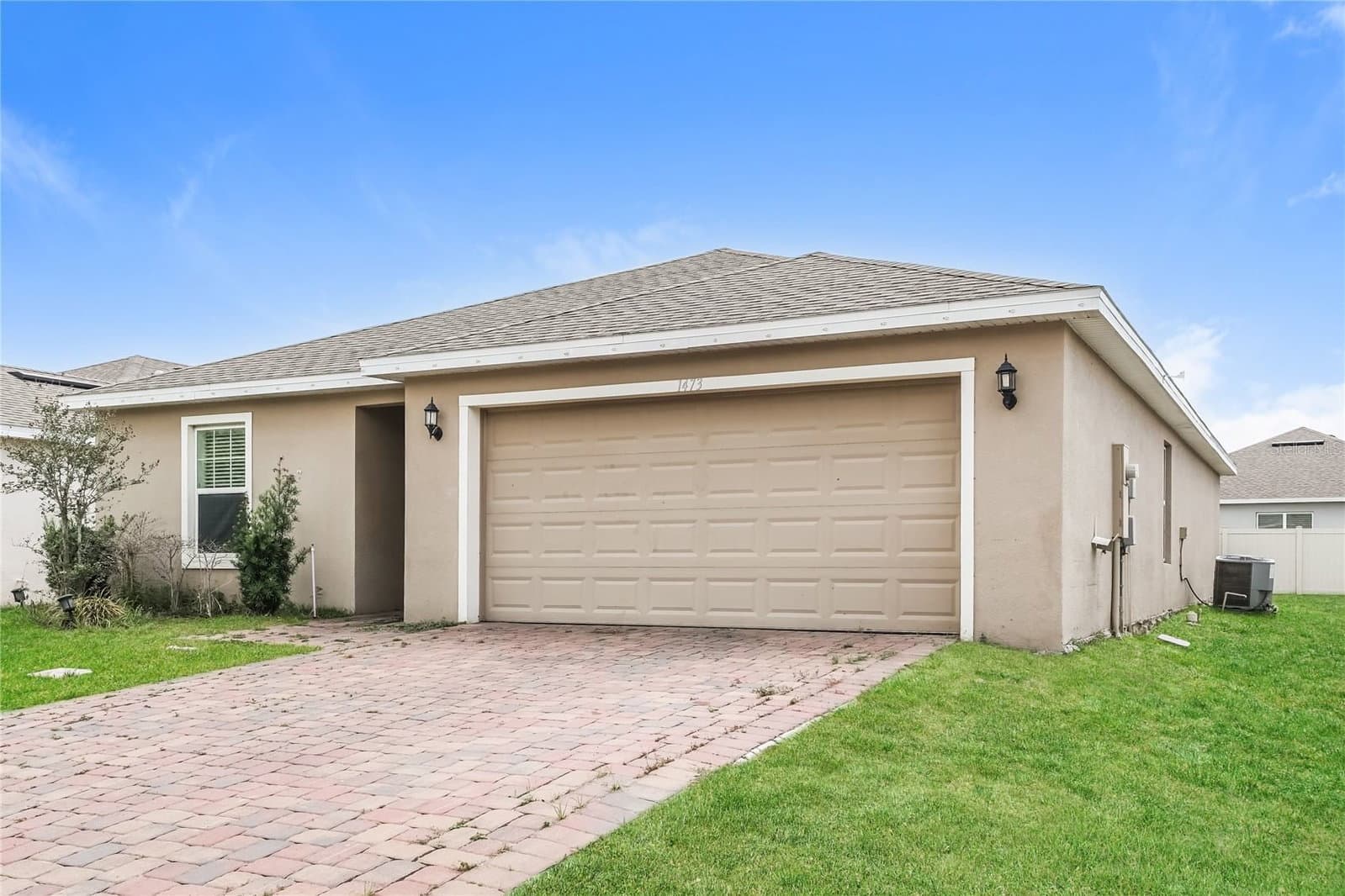 1473 LUCERNE LOOP