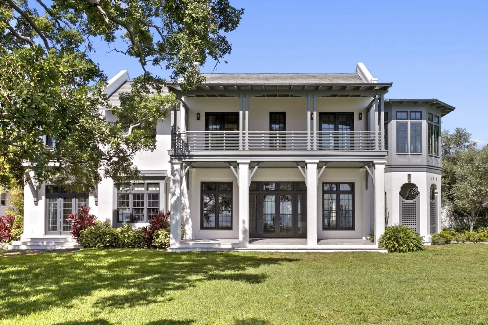 4613 BAYSHORE