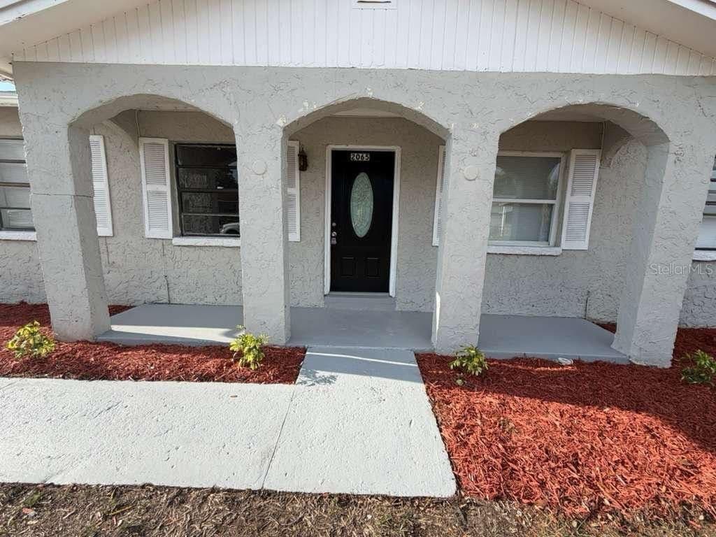 2065 BALFOUR