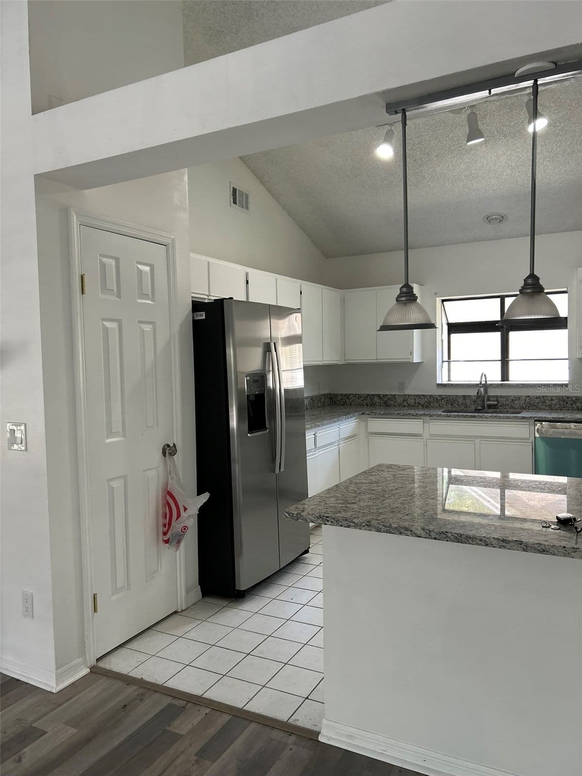 5106 STONEHURST