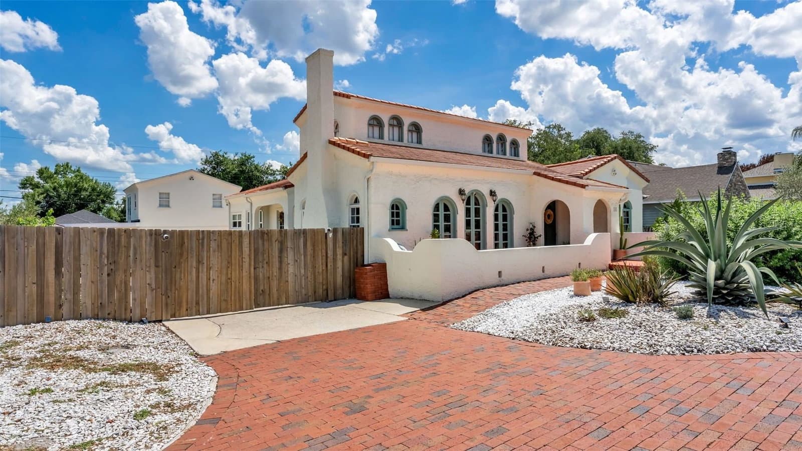 743 EDGEWOOD