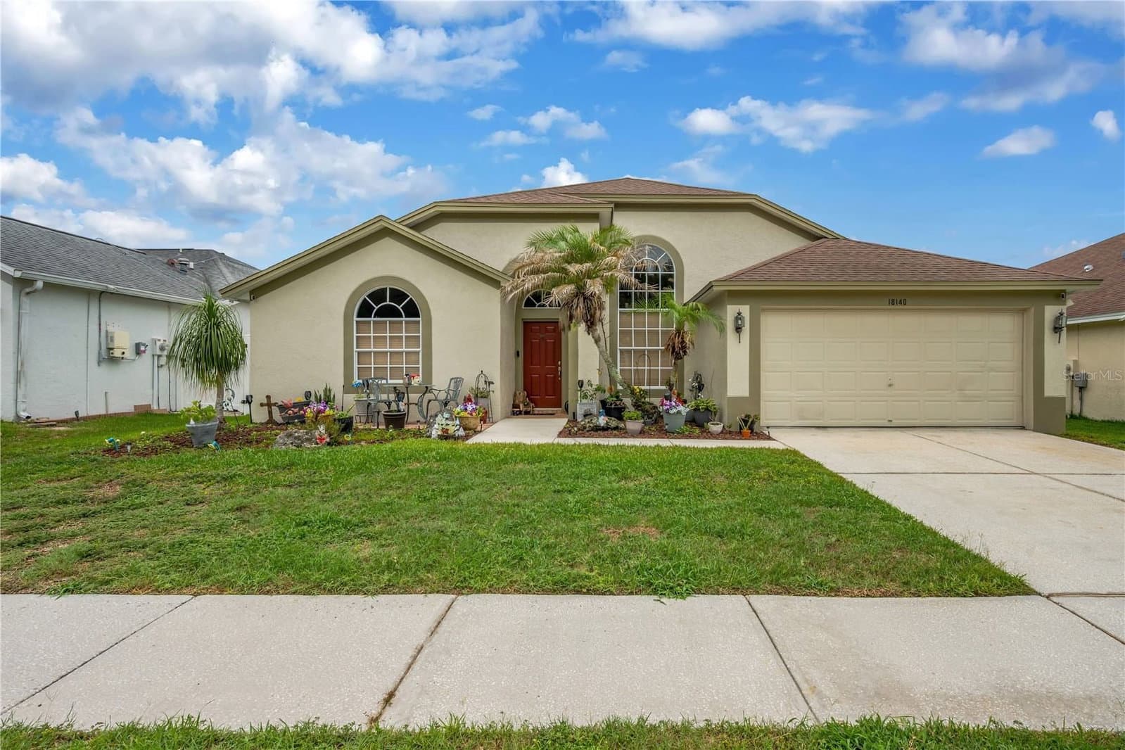 18140 PALM BREEZE