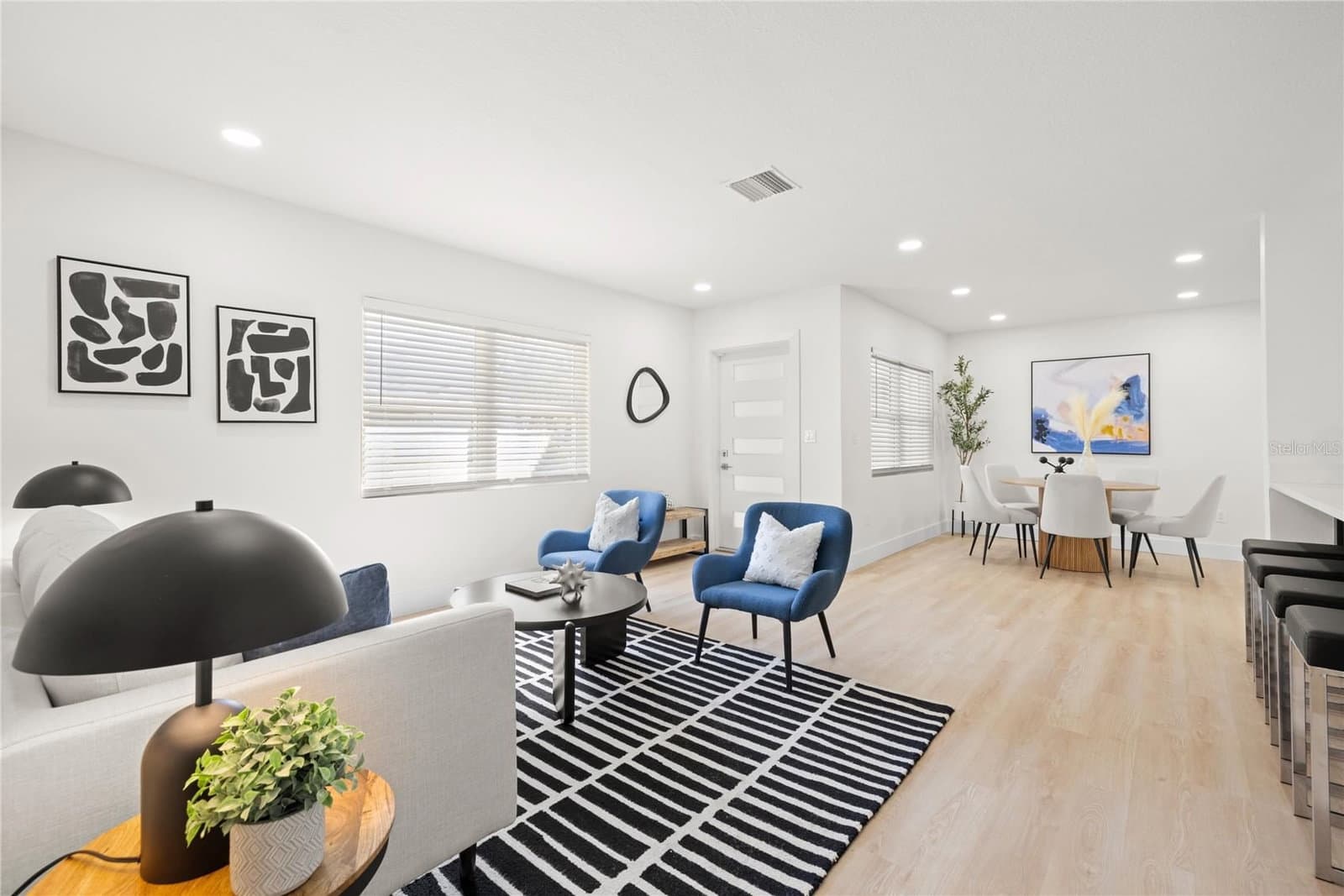 2117 WEST SHORE