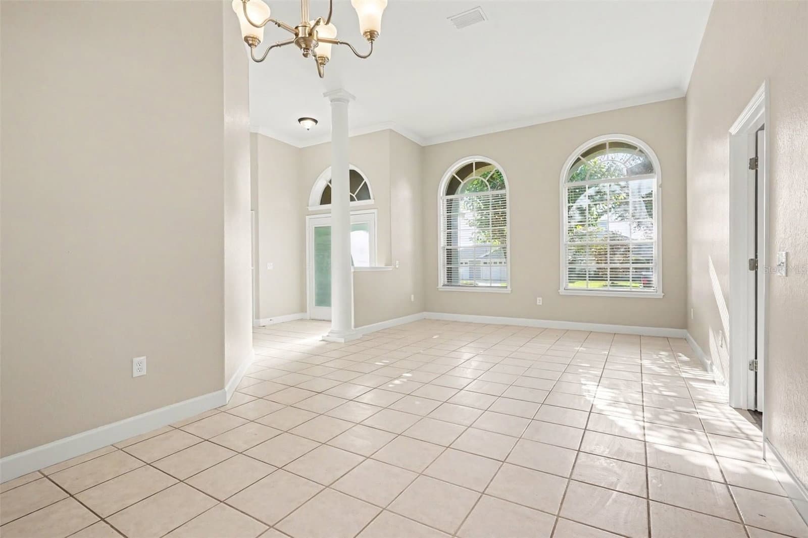 5535 SUMMERLAND HILLS