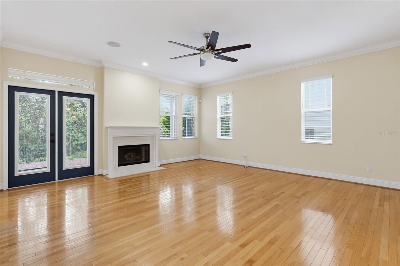 2889 BAYSHORE TRAILS