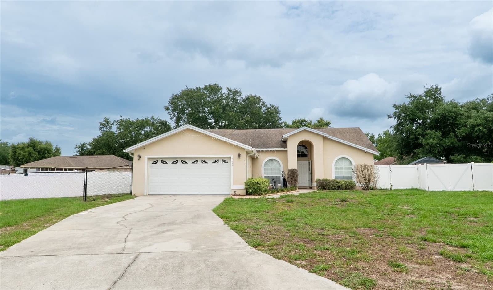 7444 PARADISE COVE