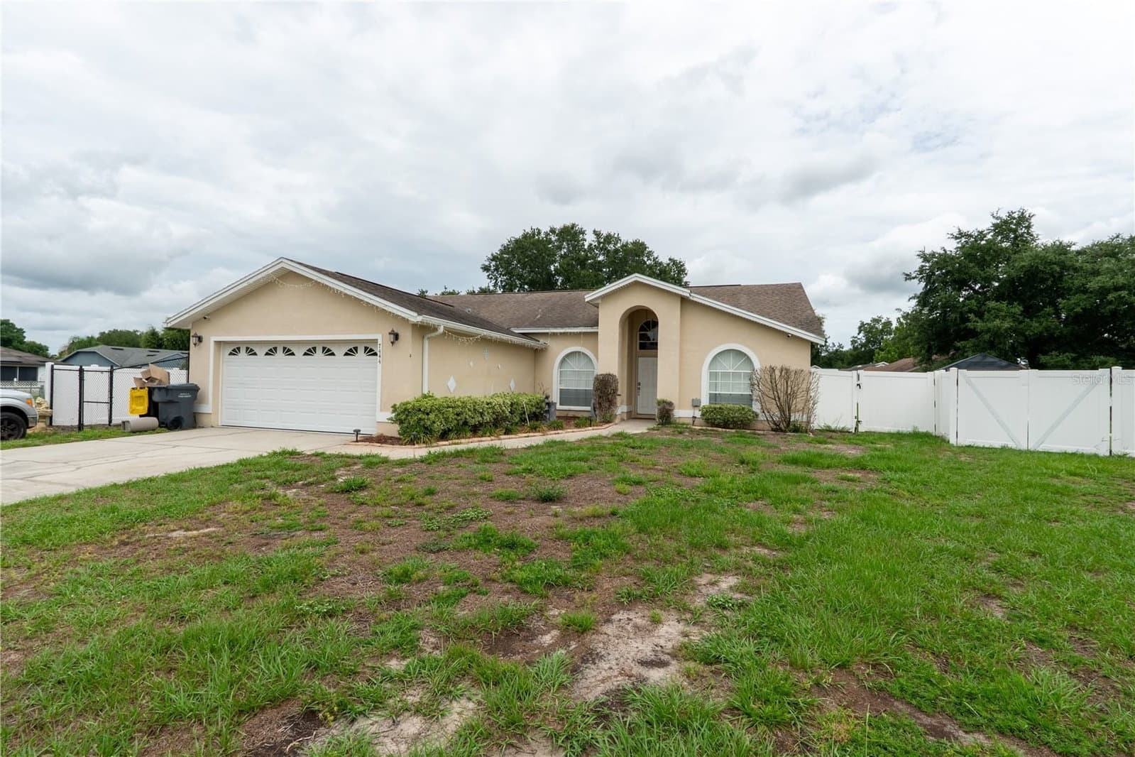 7444 PARADISE COVE