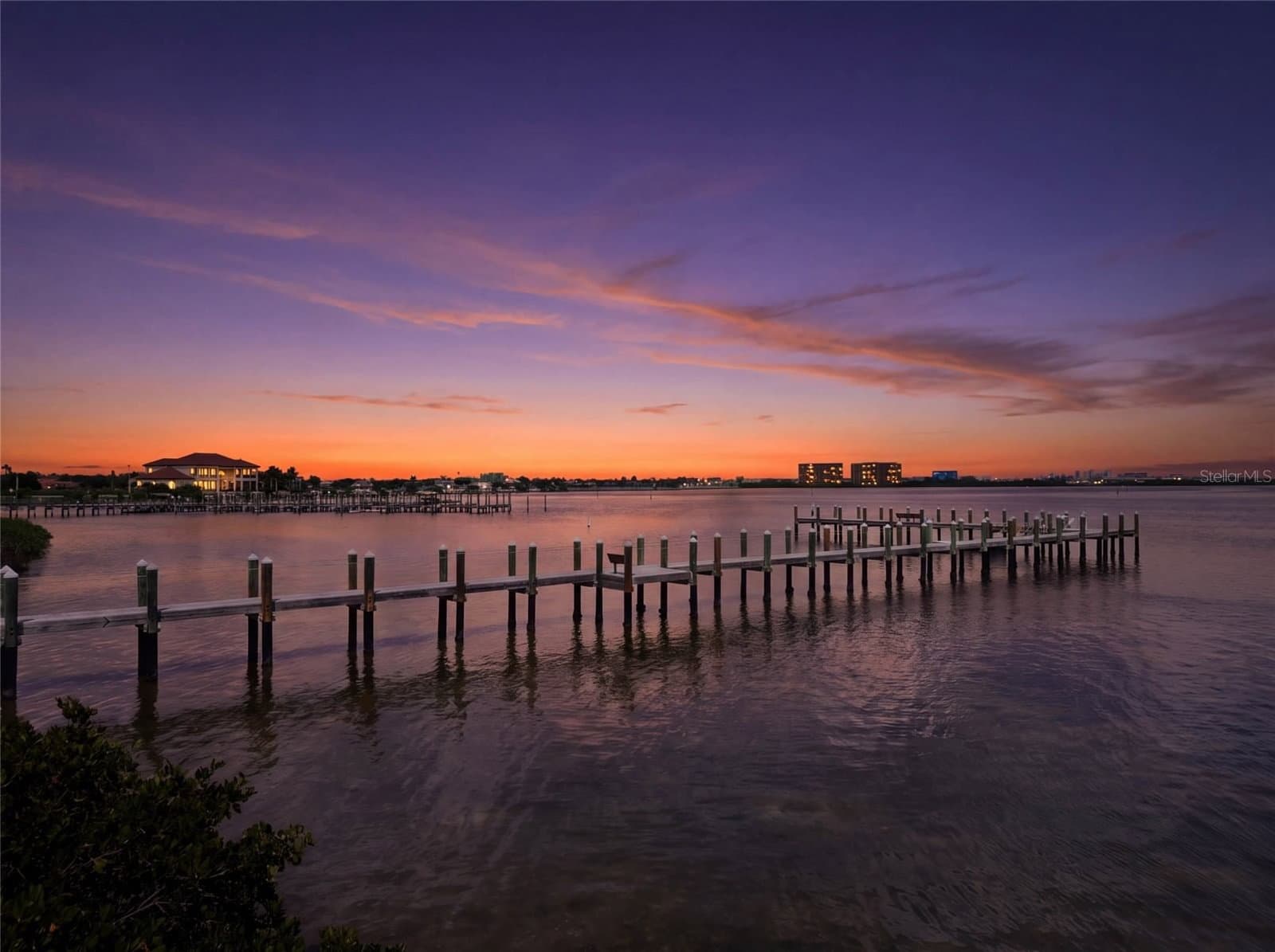 4304 BAY CLUB