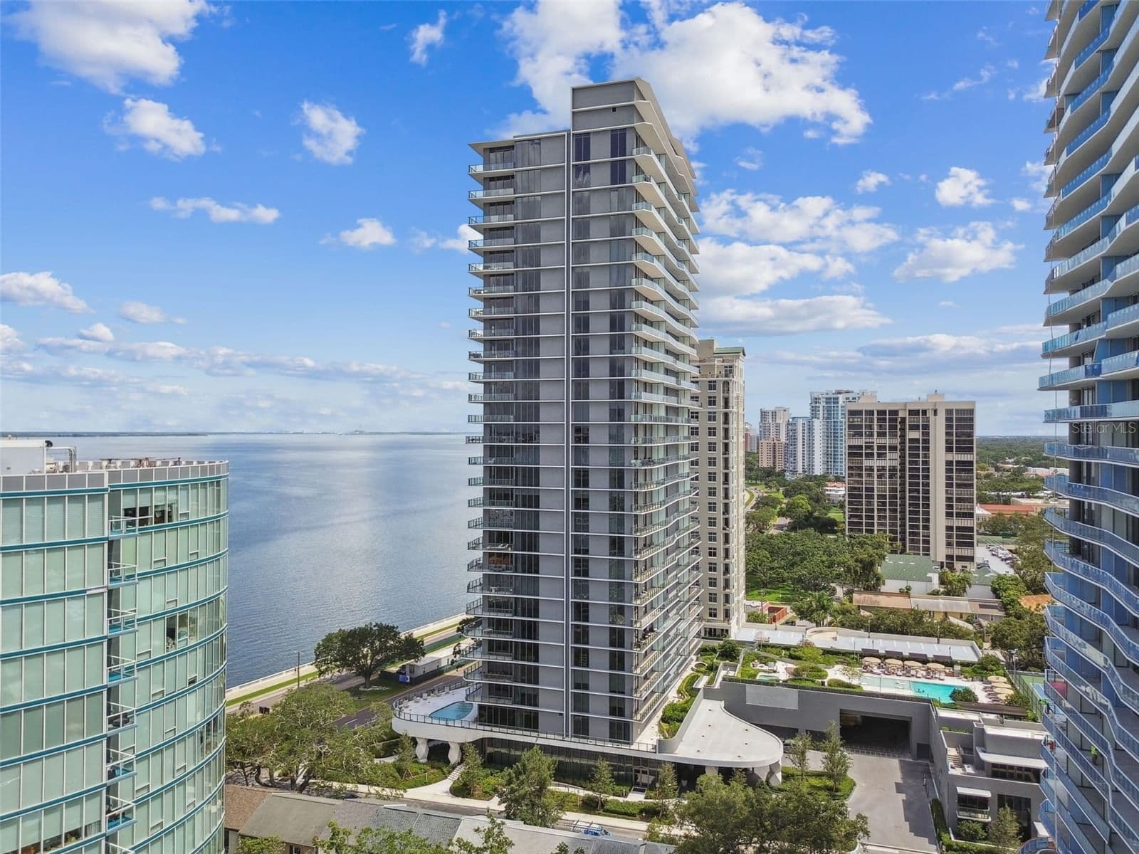 3101 BAYSHORE