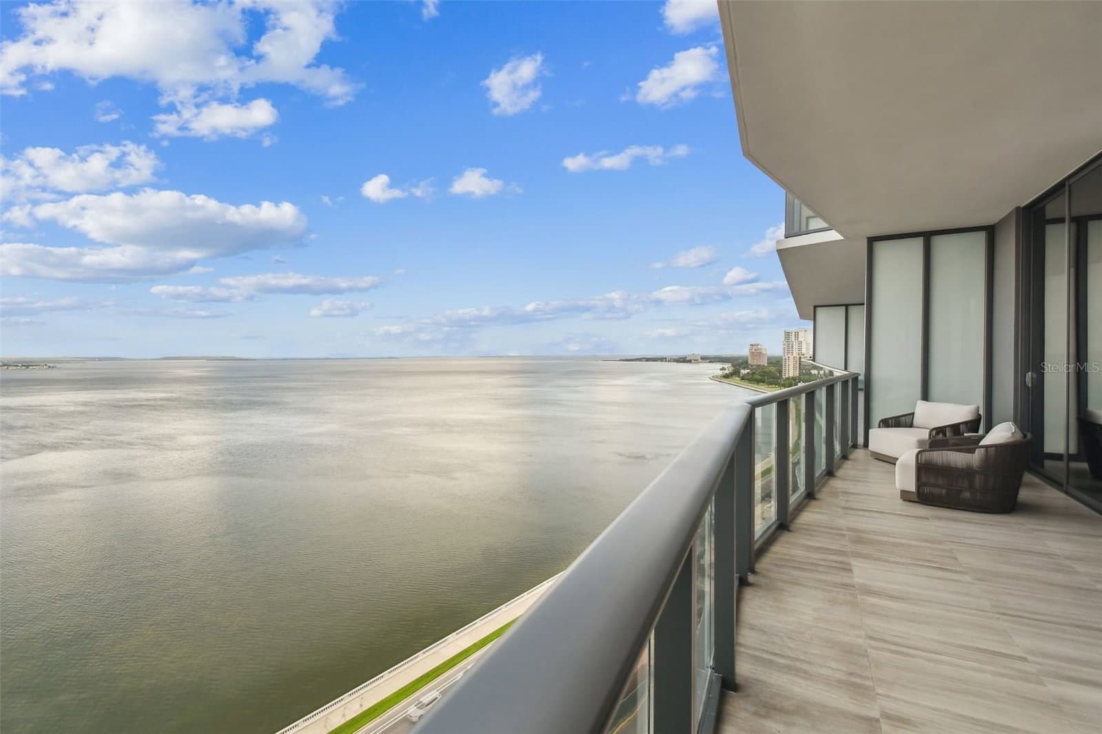 3101 BAYSHORE