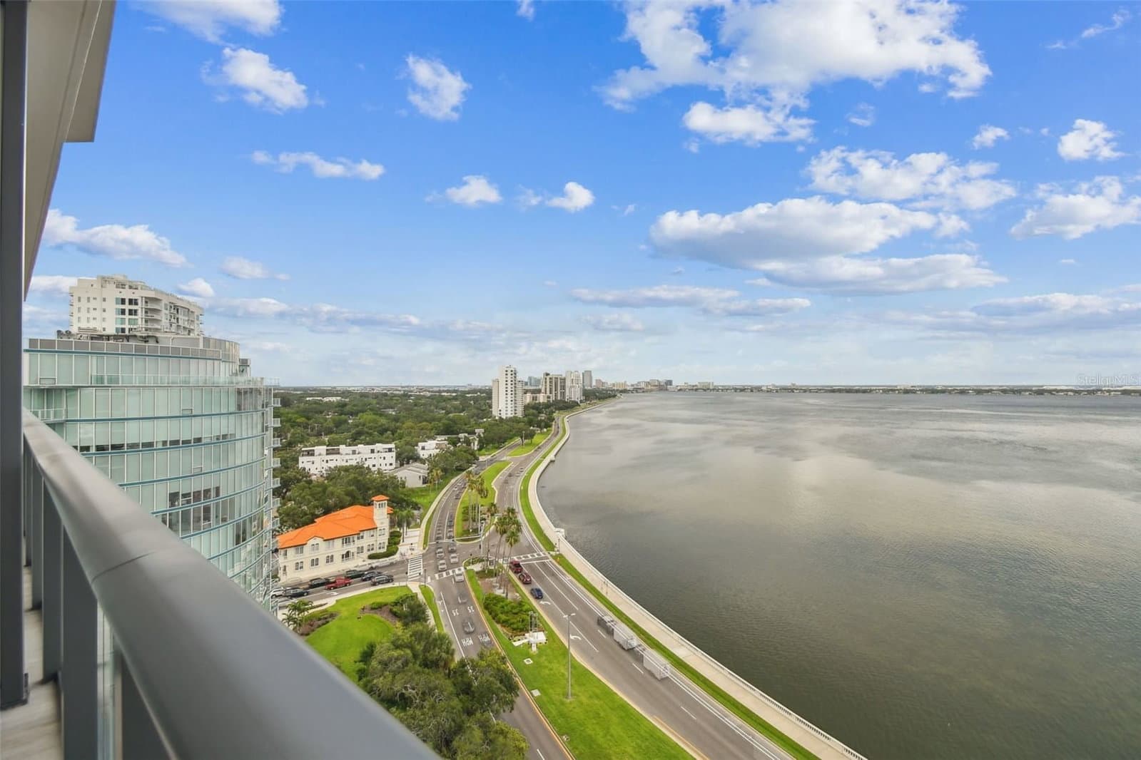 3101 BAYSHORE