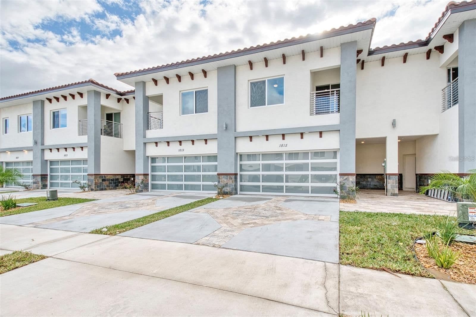 1815 BRENTWOOD