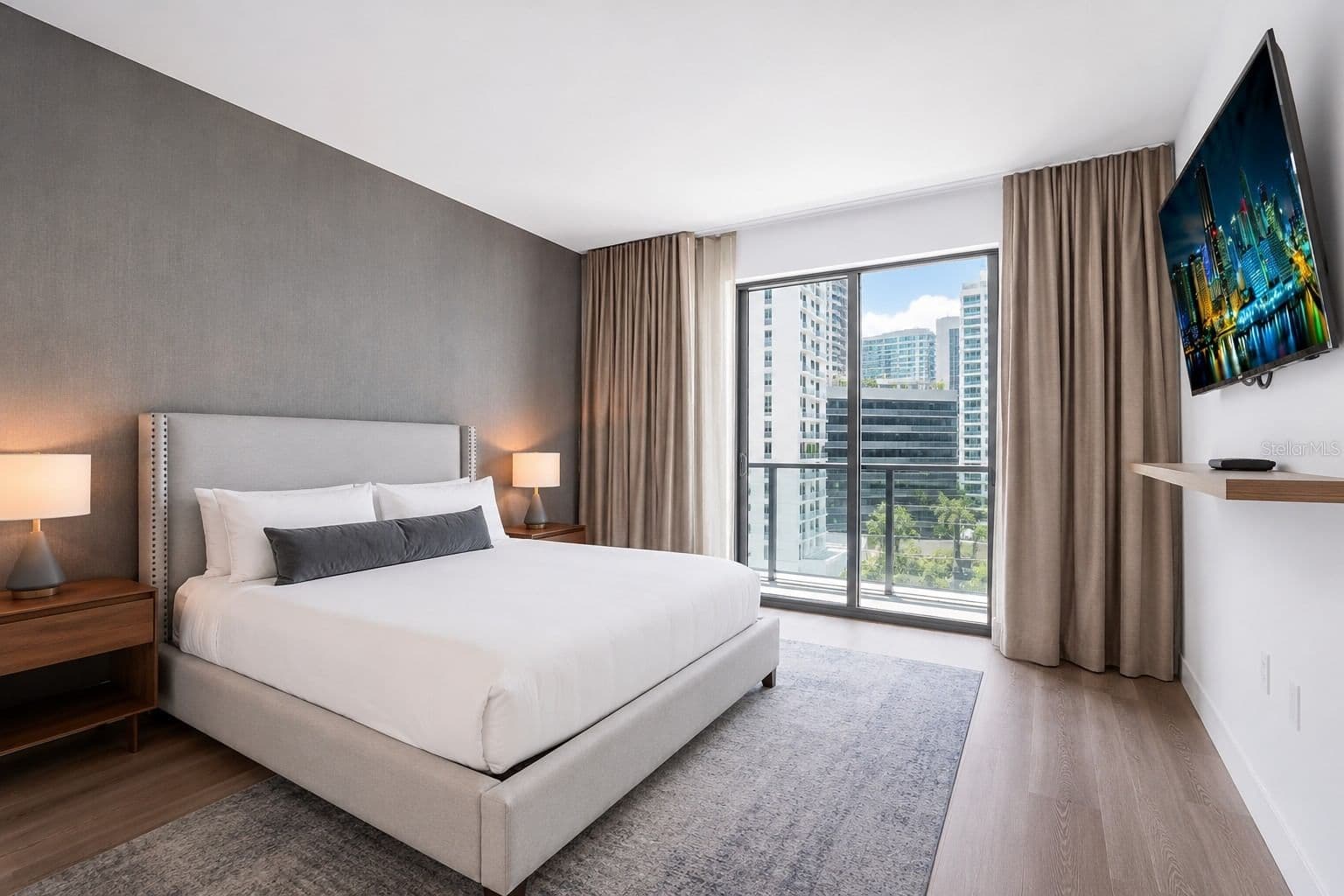 229 9TH, Miami, FL