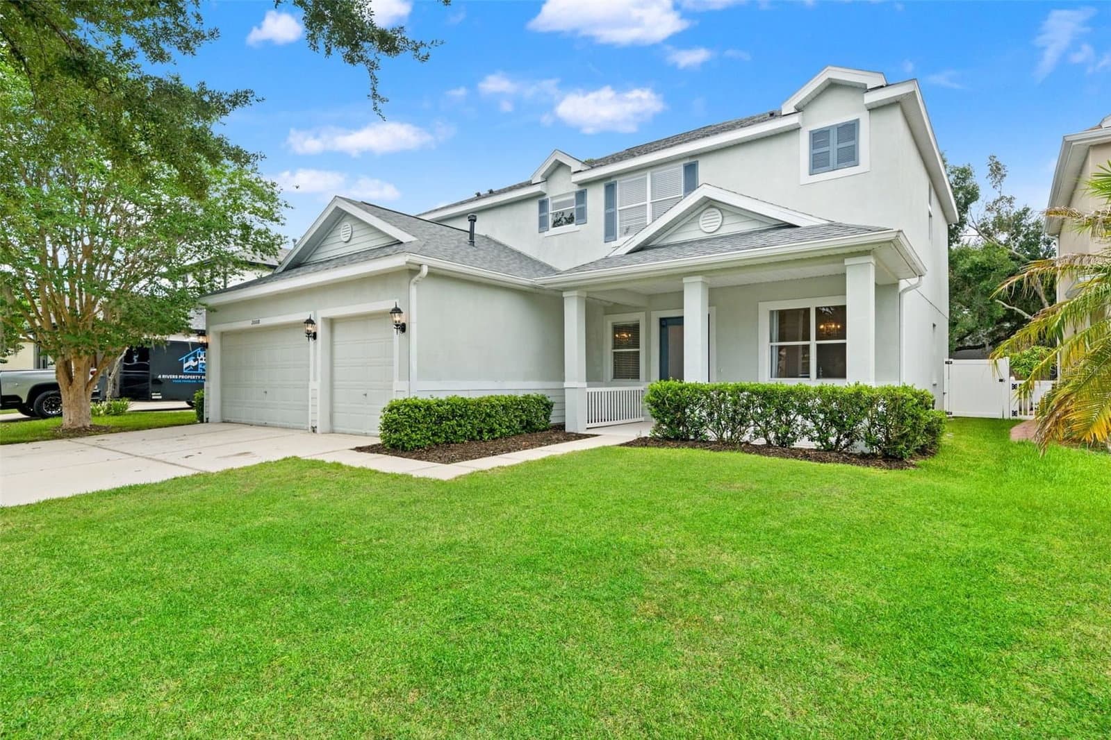 20008 BLUFF OAK