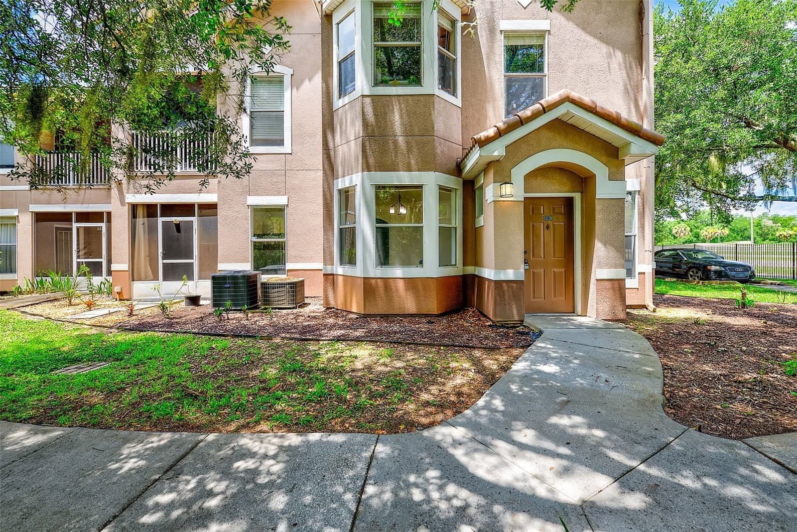 18138 VILLA CREEK