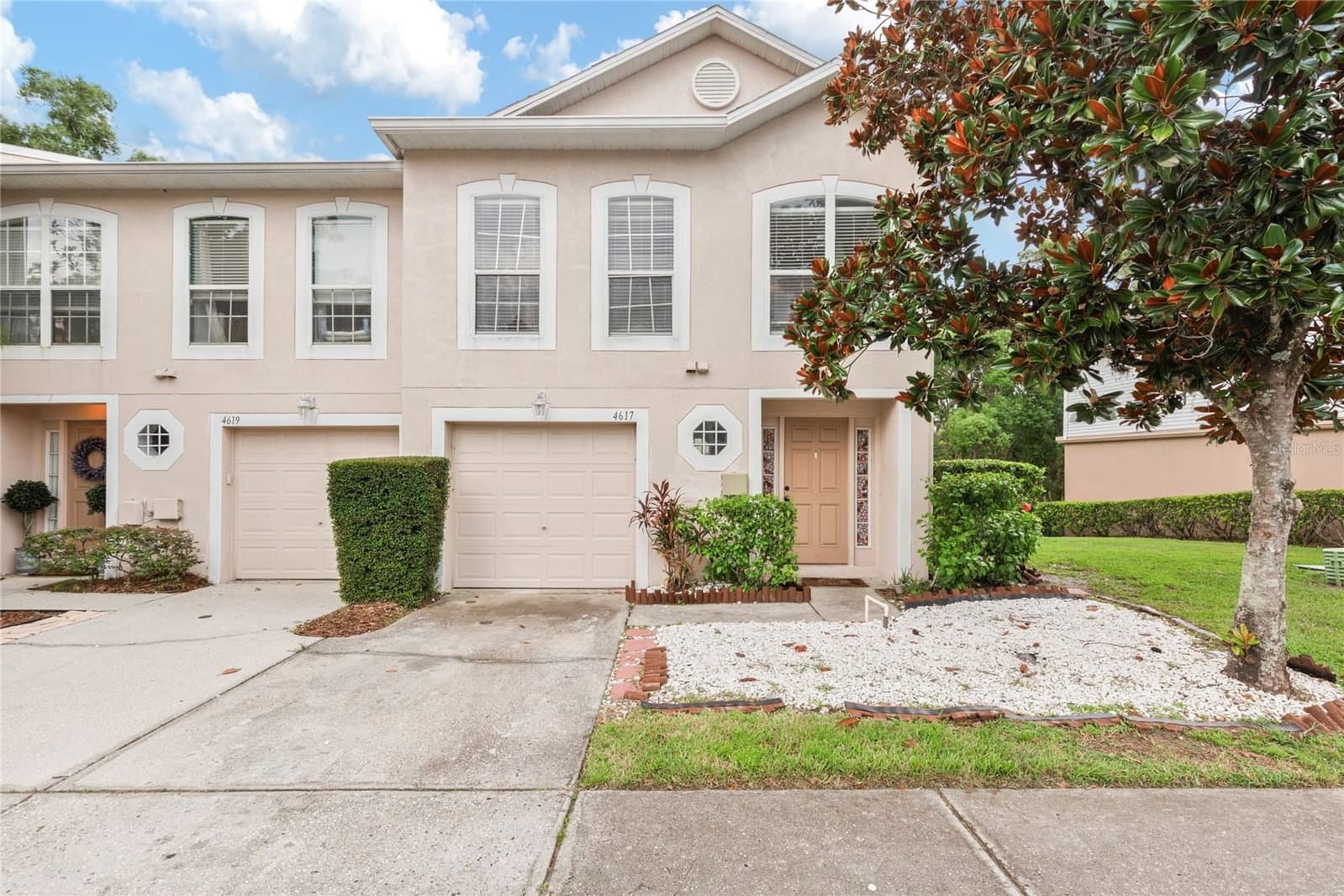 4617 ASHBURN SQUARE