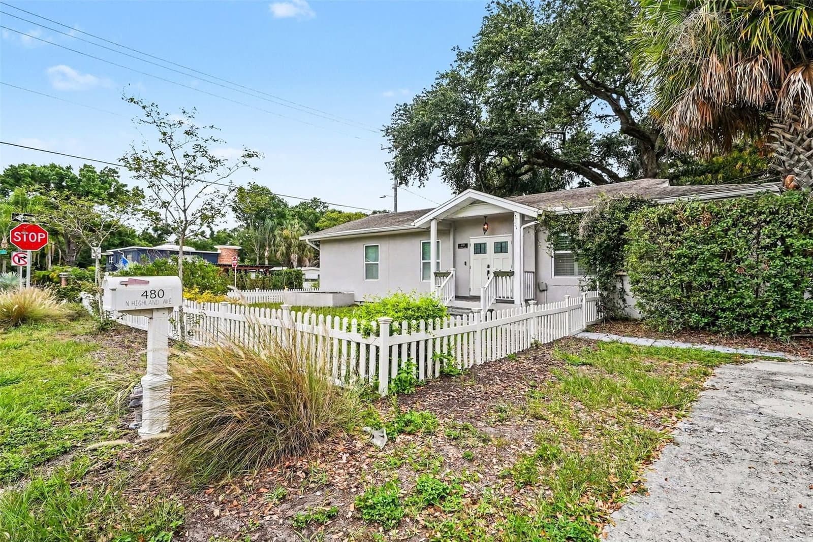 4809 HIGHLAND