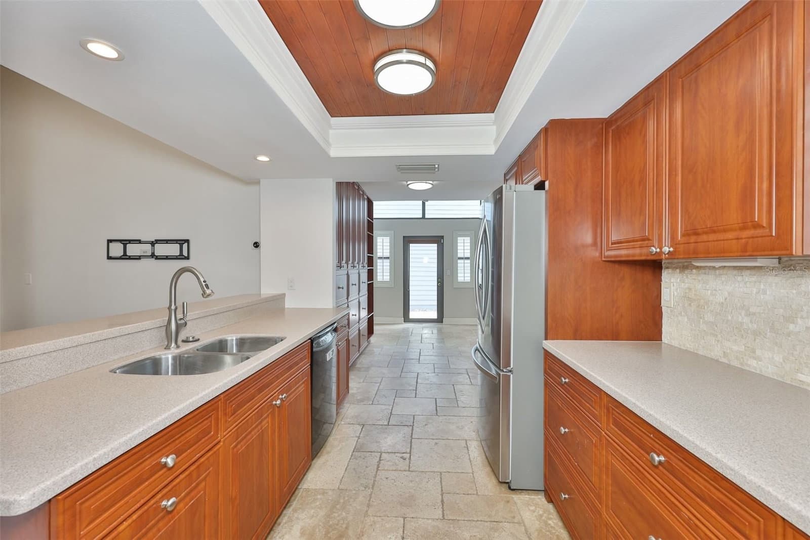14651 VILLAGE GLEN