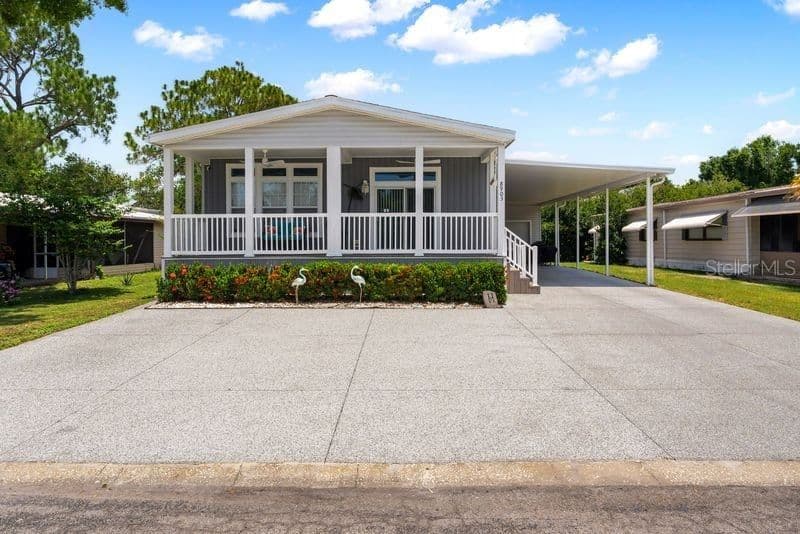 8903 SHELDON WEST