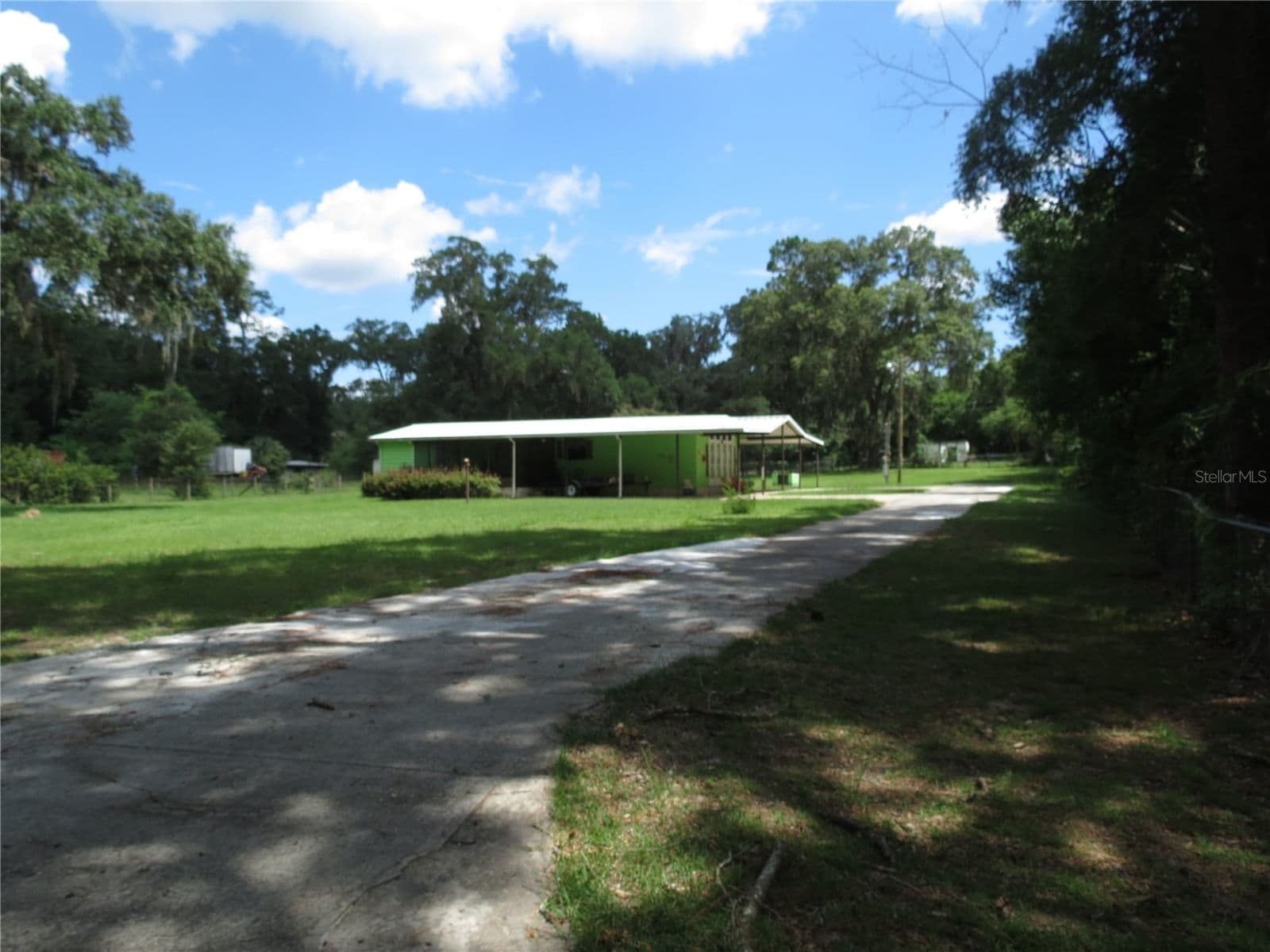 8545 MAGNOLIA