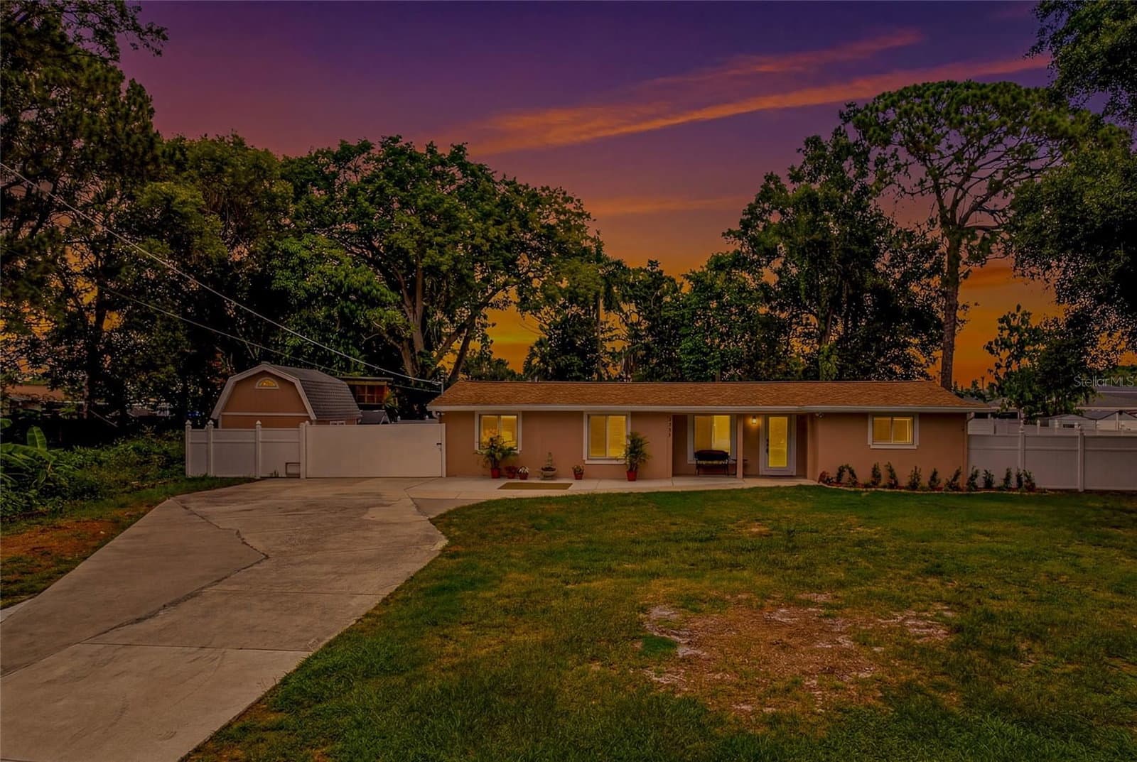 8205 WESTRIDGE