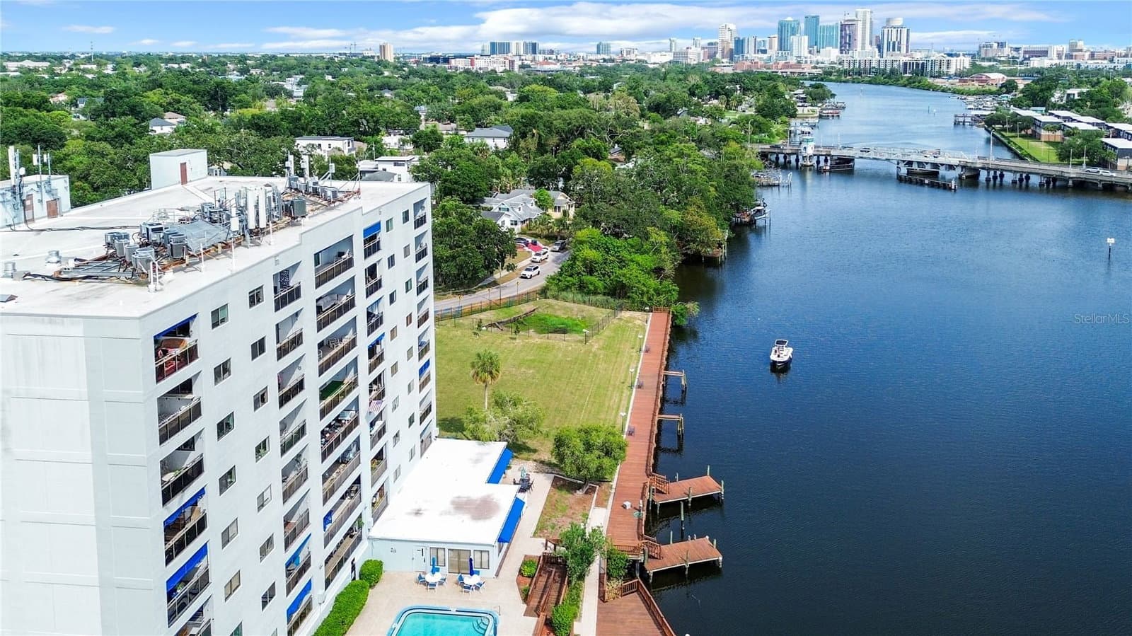 2780 RIVERSIDE