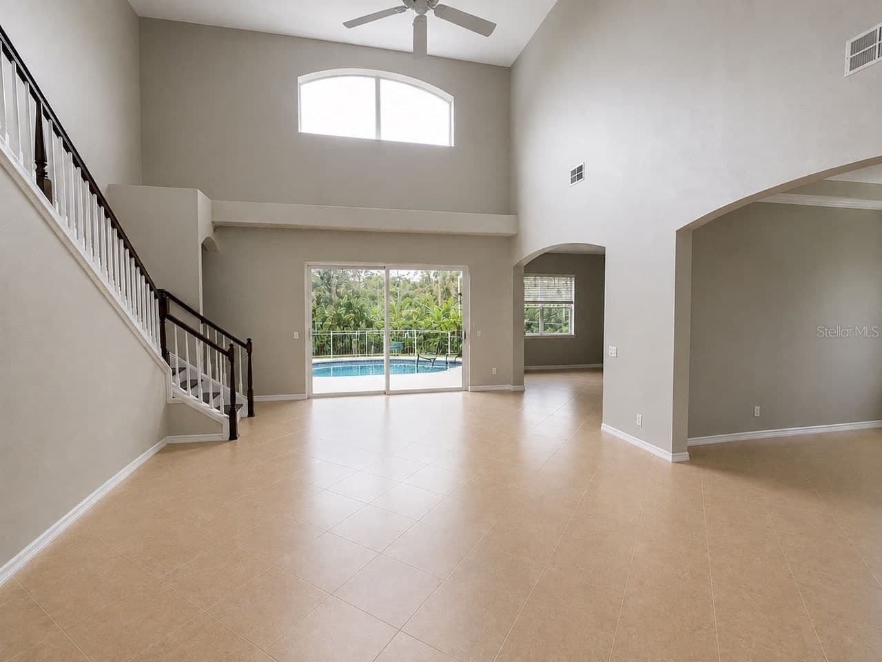 10103 DEERCLIFF
