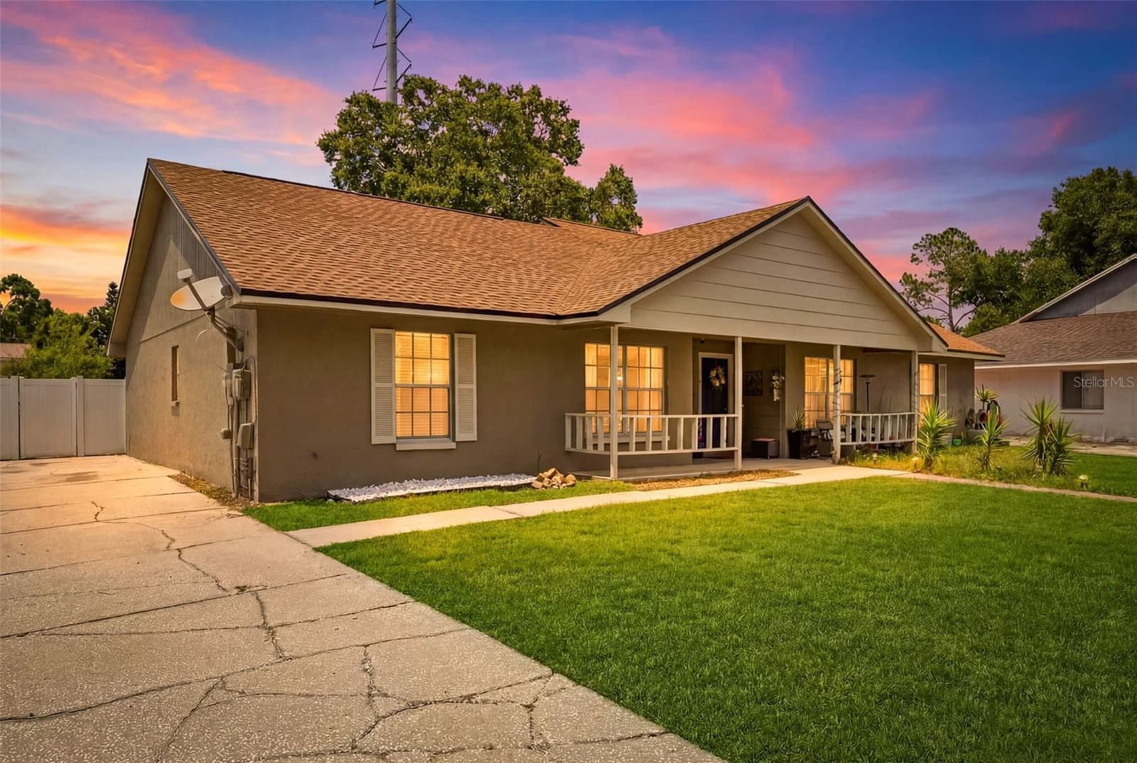 3257 LAUREL DALE
