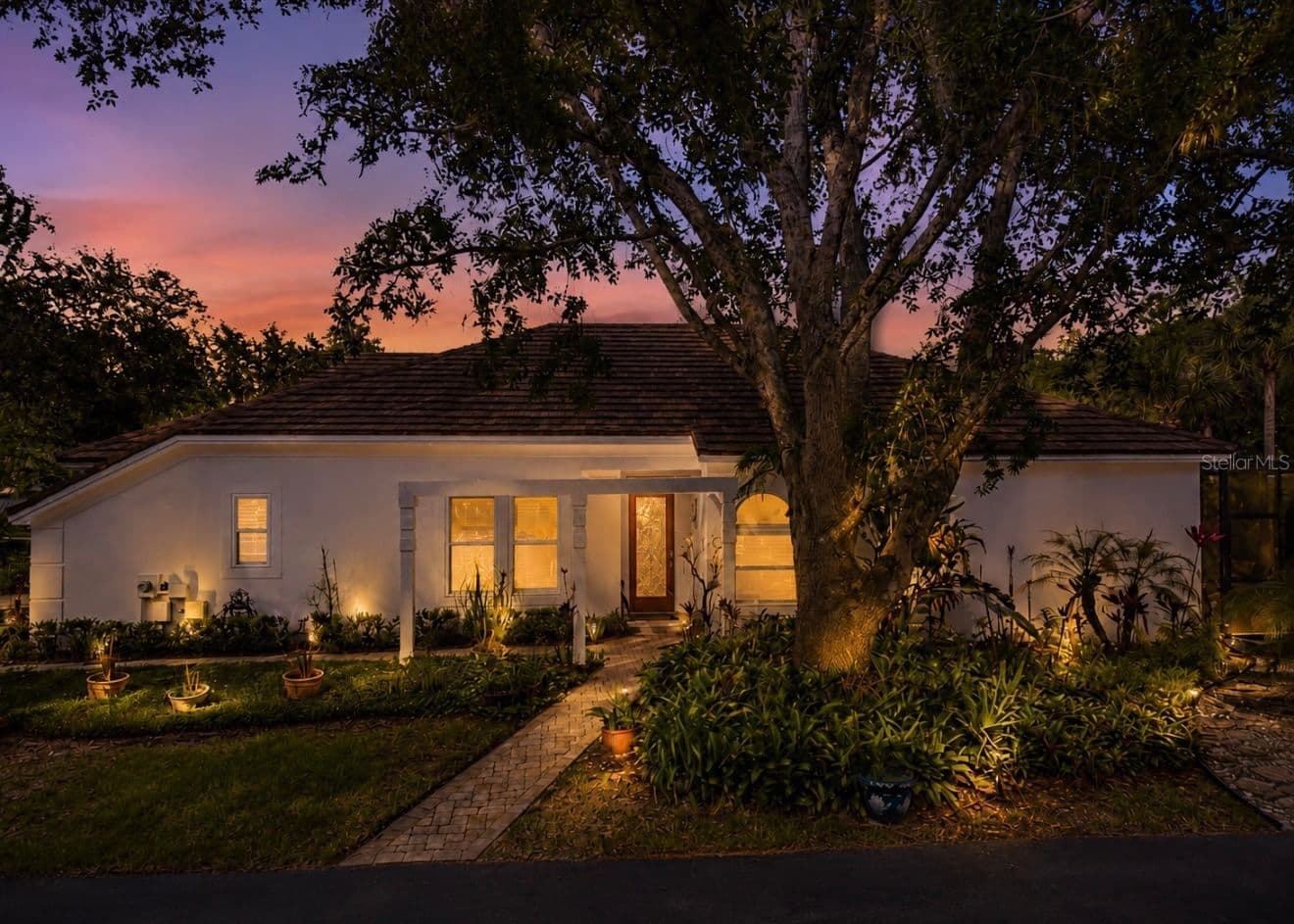 5204 GREEN FOREST